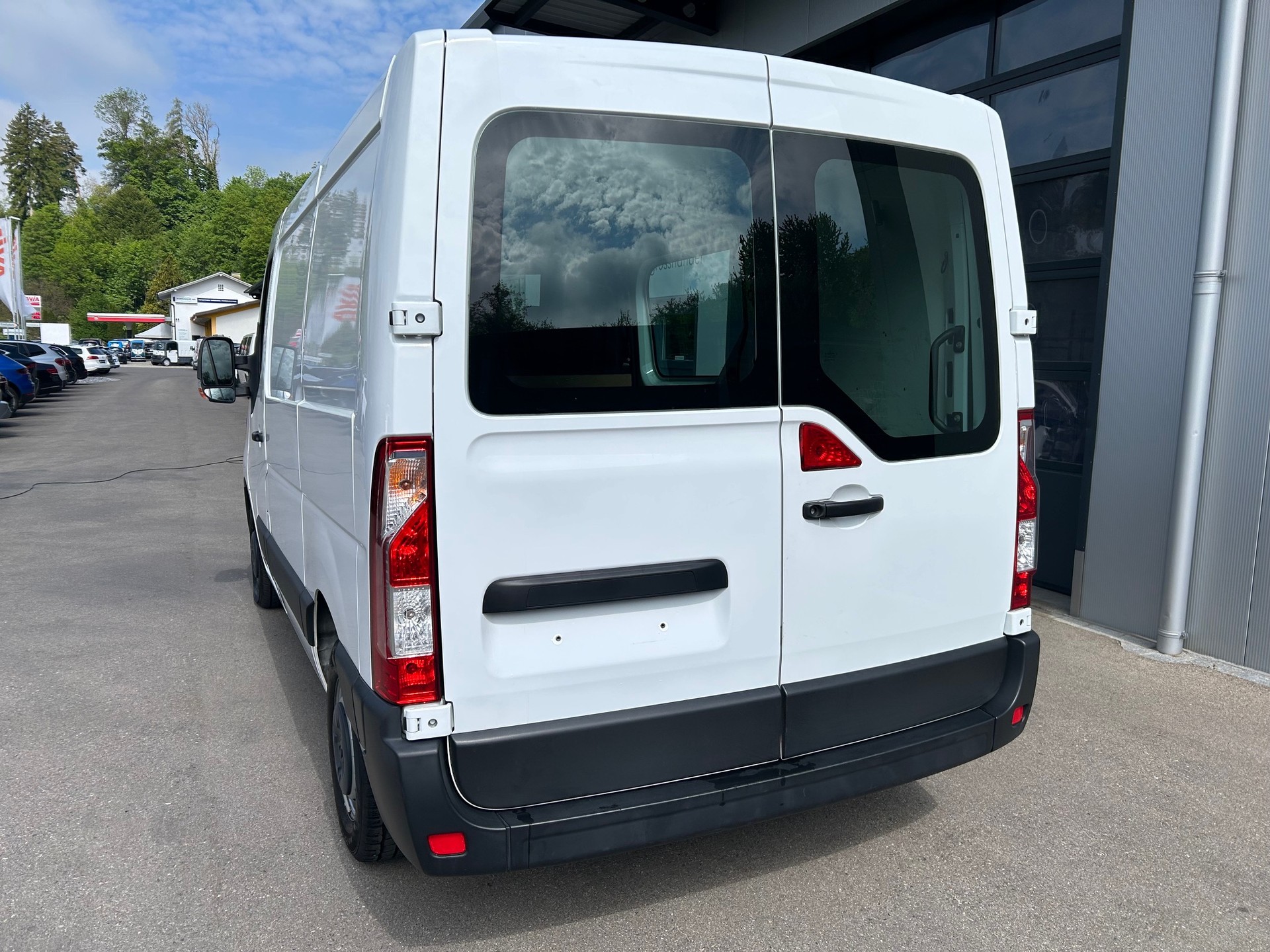 RENAULT Master T33 2.3 Blue dCi 135 L1H2-image-2