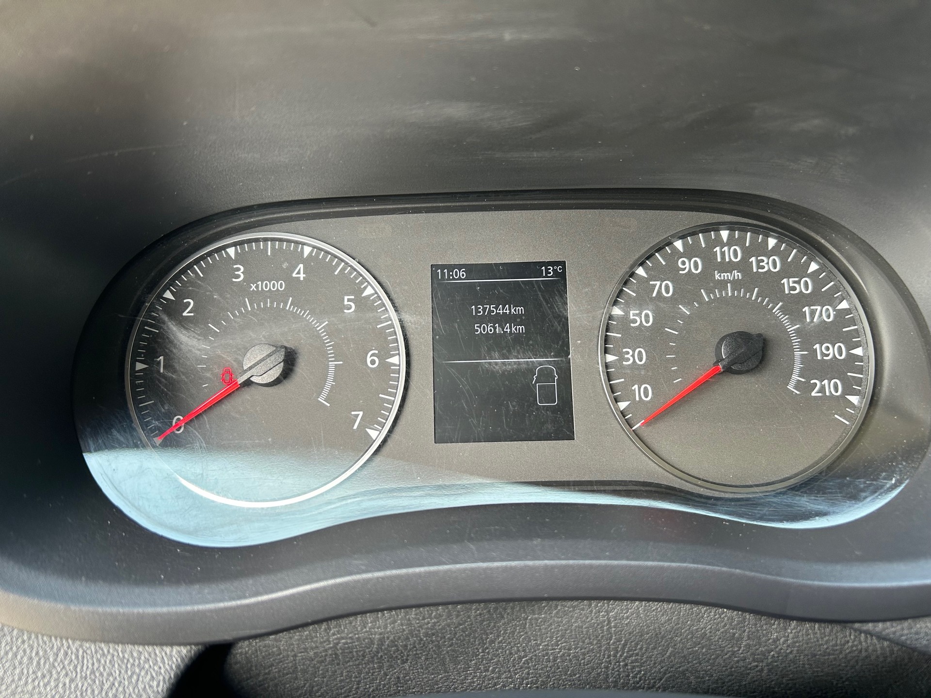 RENAULT Master T33 2.3 Blue dCi 135 L1H2-image-9