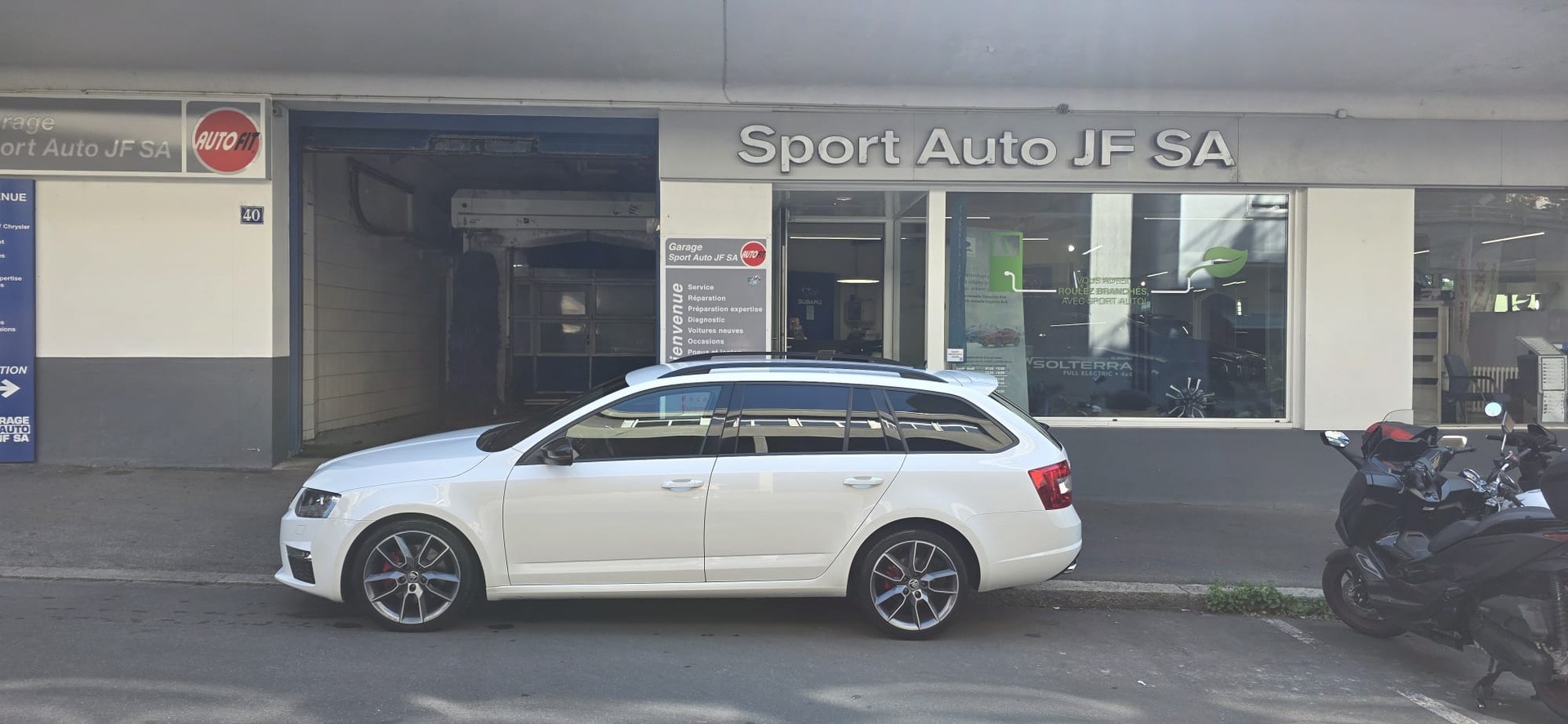 SKODA Octavia Combi 2.0 TDI RS Prag 4x4 DSG-image-4