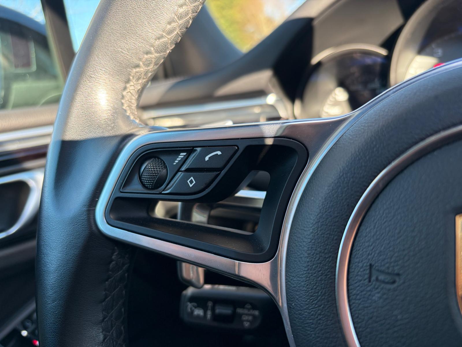 PORSCHE Macan S PDK-image-16