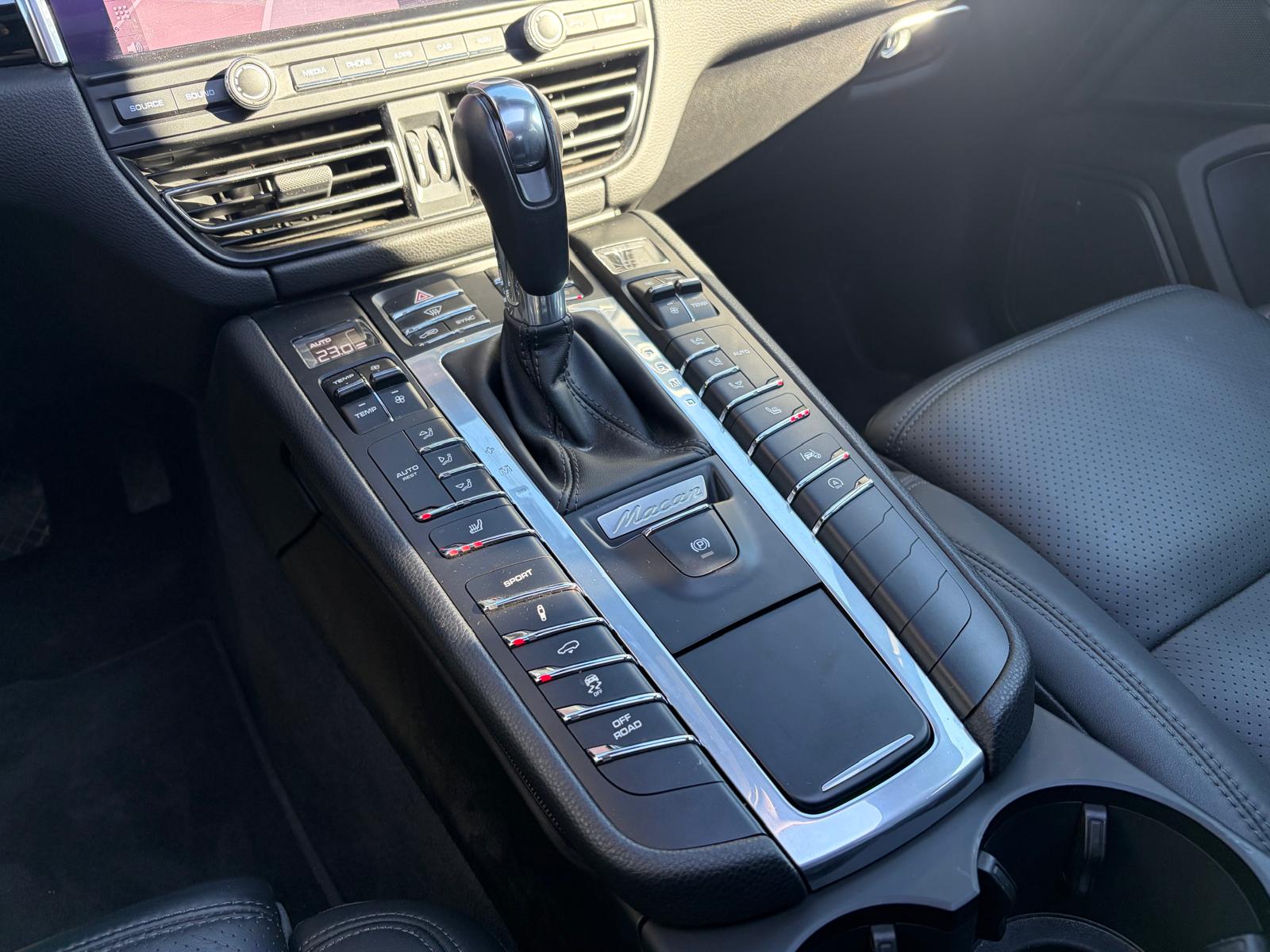 PORSCHE Macan S PDK-image-22