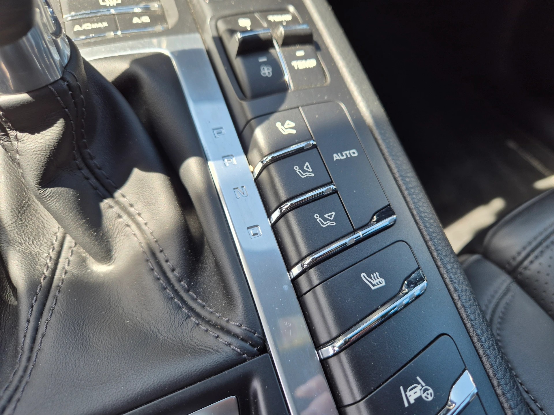 PORSCHE Macan S PDK-image-26