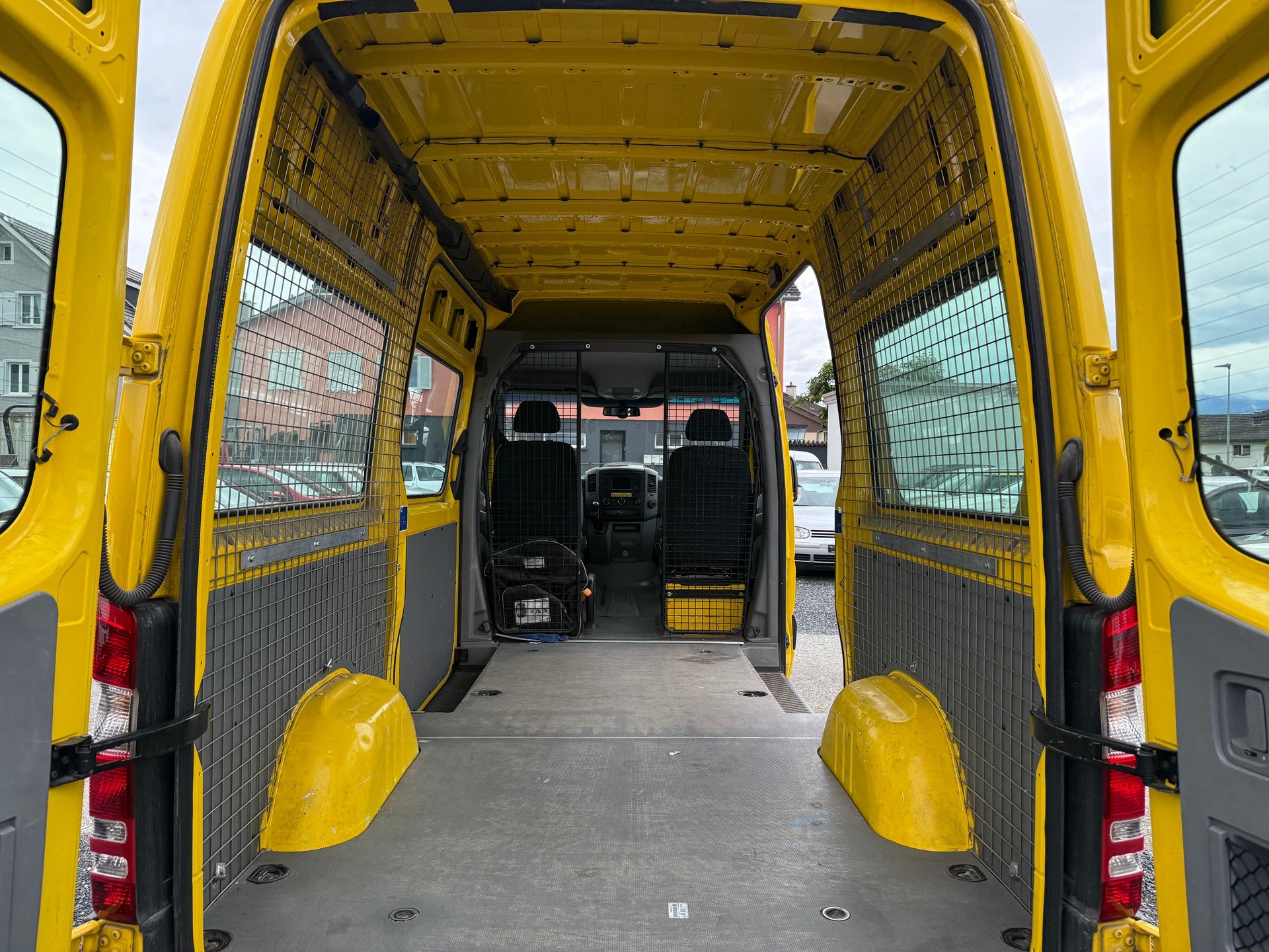 MERCEDES-BENZ Sprinter 311 CDI Standard 7G-Tronic-image-12