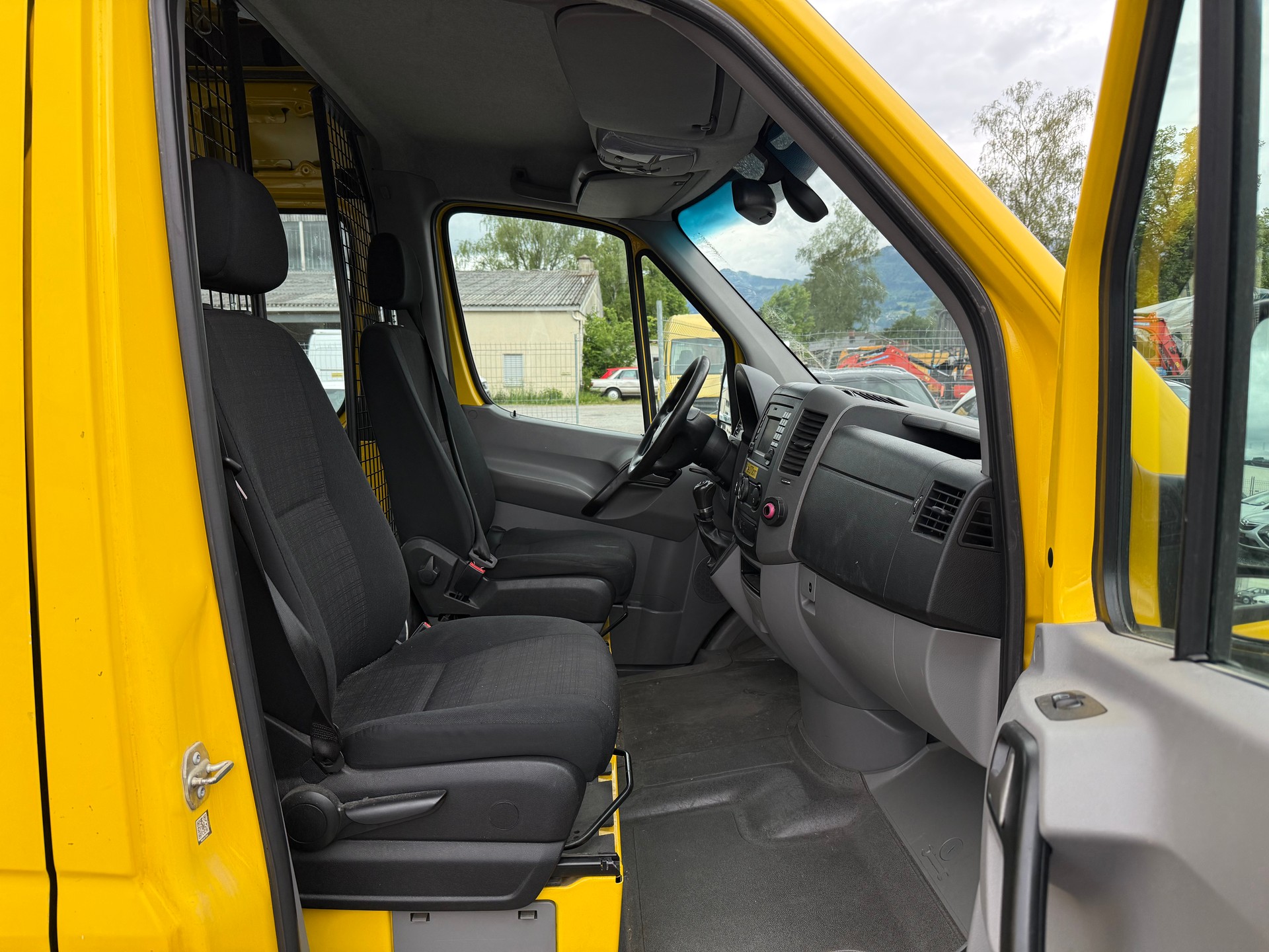 MERCEDES-BENZ Sprinter 311 CDI Standard 7G-Tronic-image-11