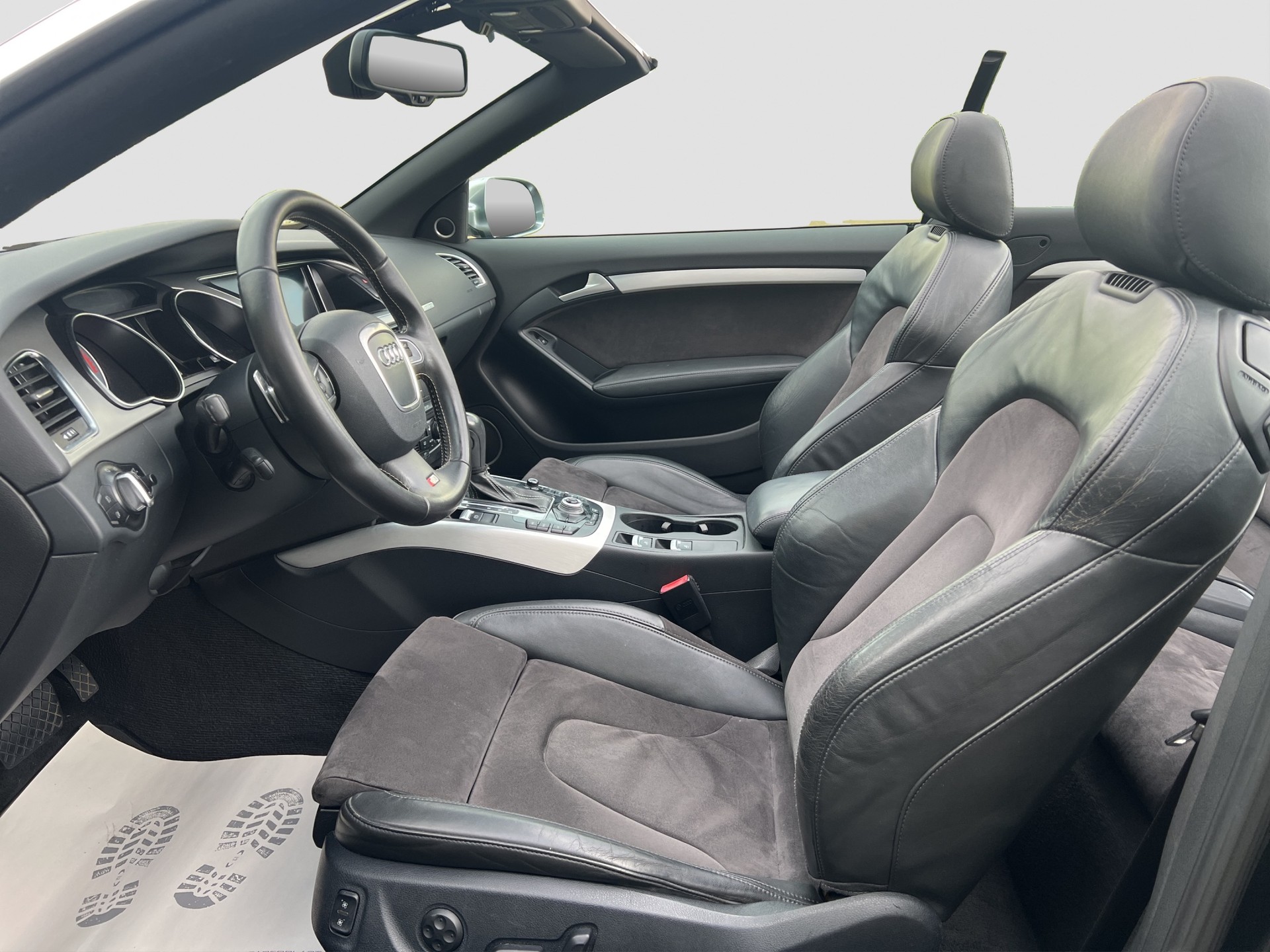 AUDI S5 Cabrio 3.0 TFSI quattro S-tronic-image-10