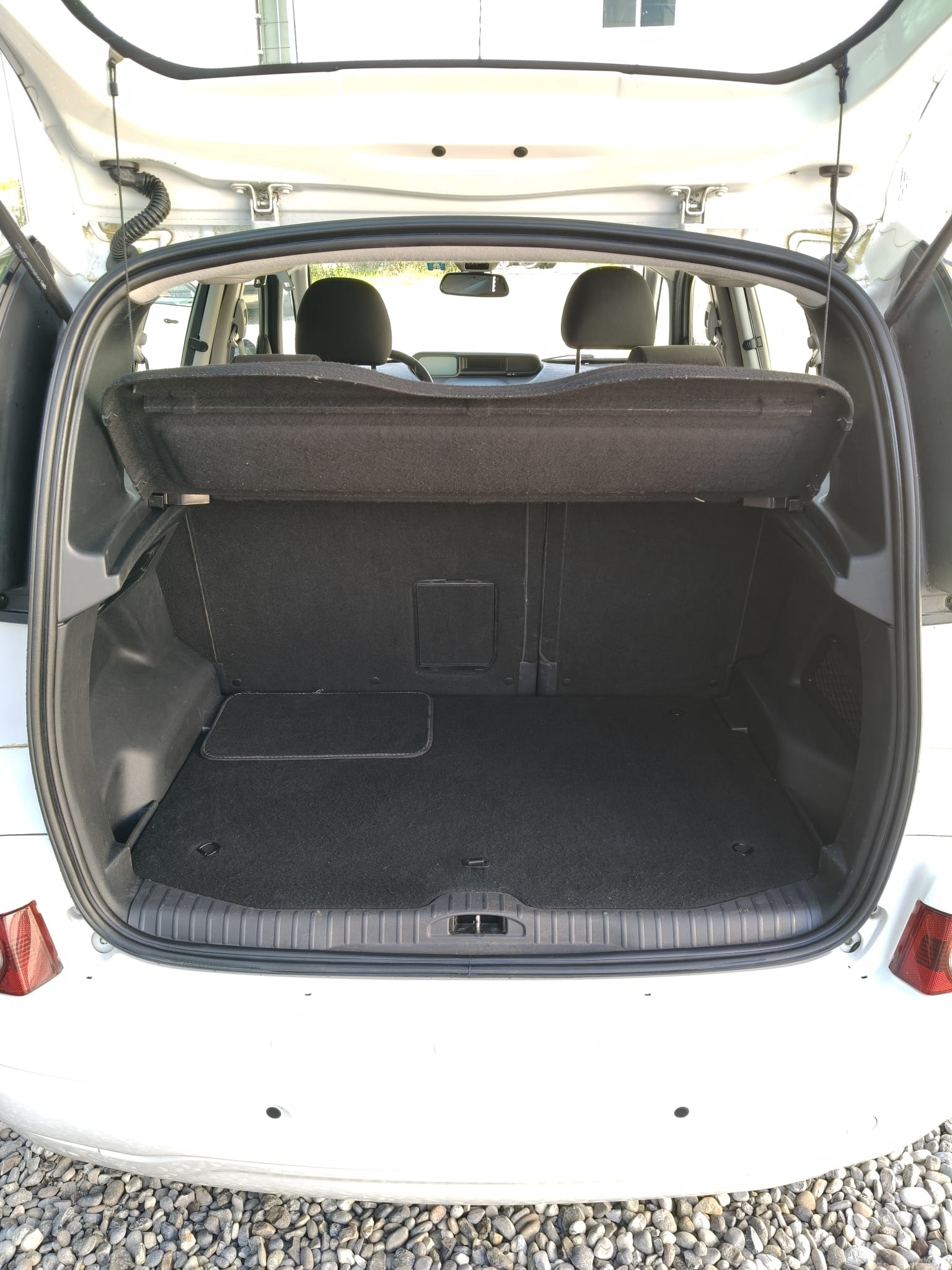 CITROEN C3 Picasso 1.6 HDi Exclusive-image-12