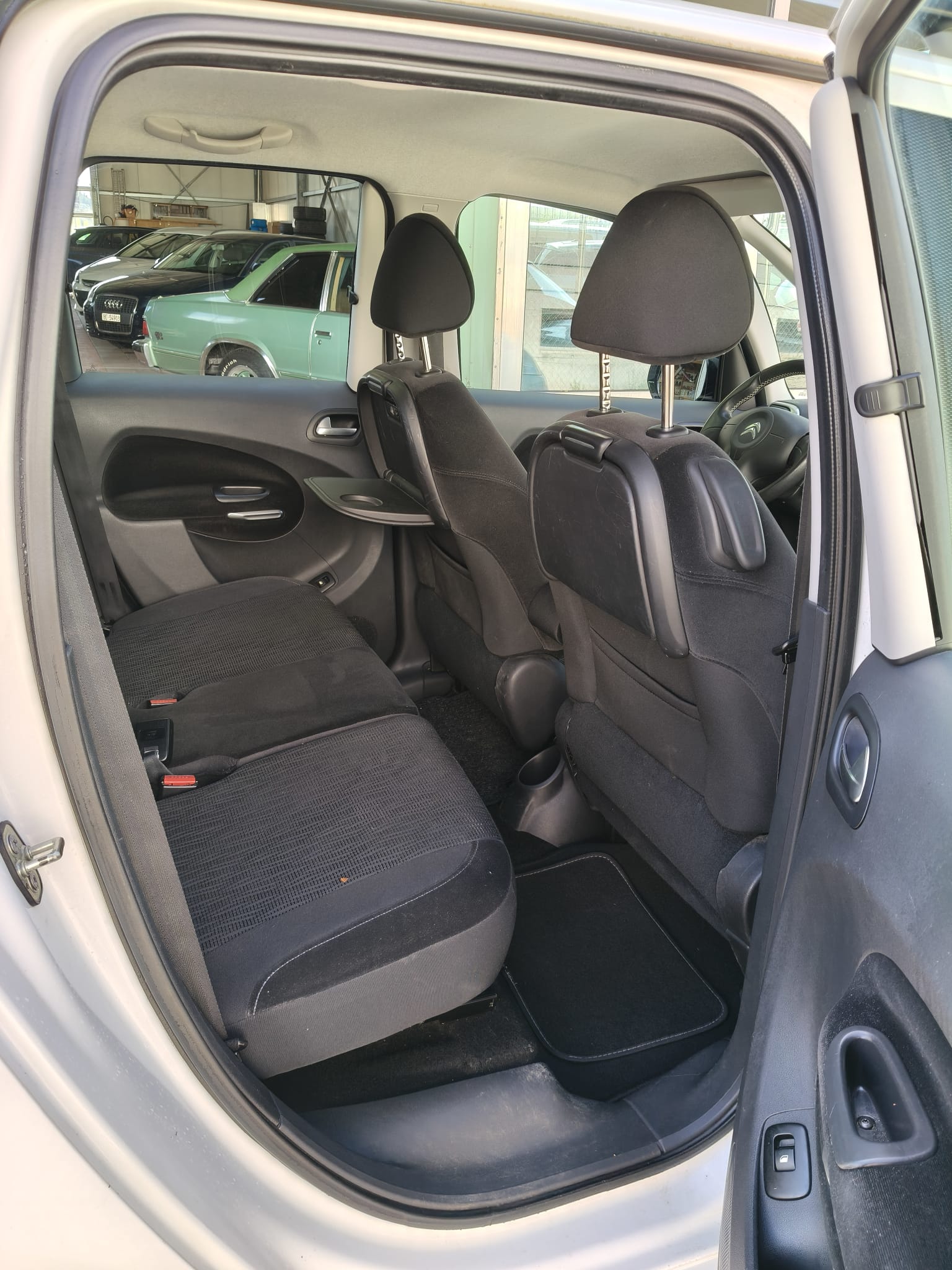 CITROEN C3 Picasso 1.6 HDi Exclusive-image-10