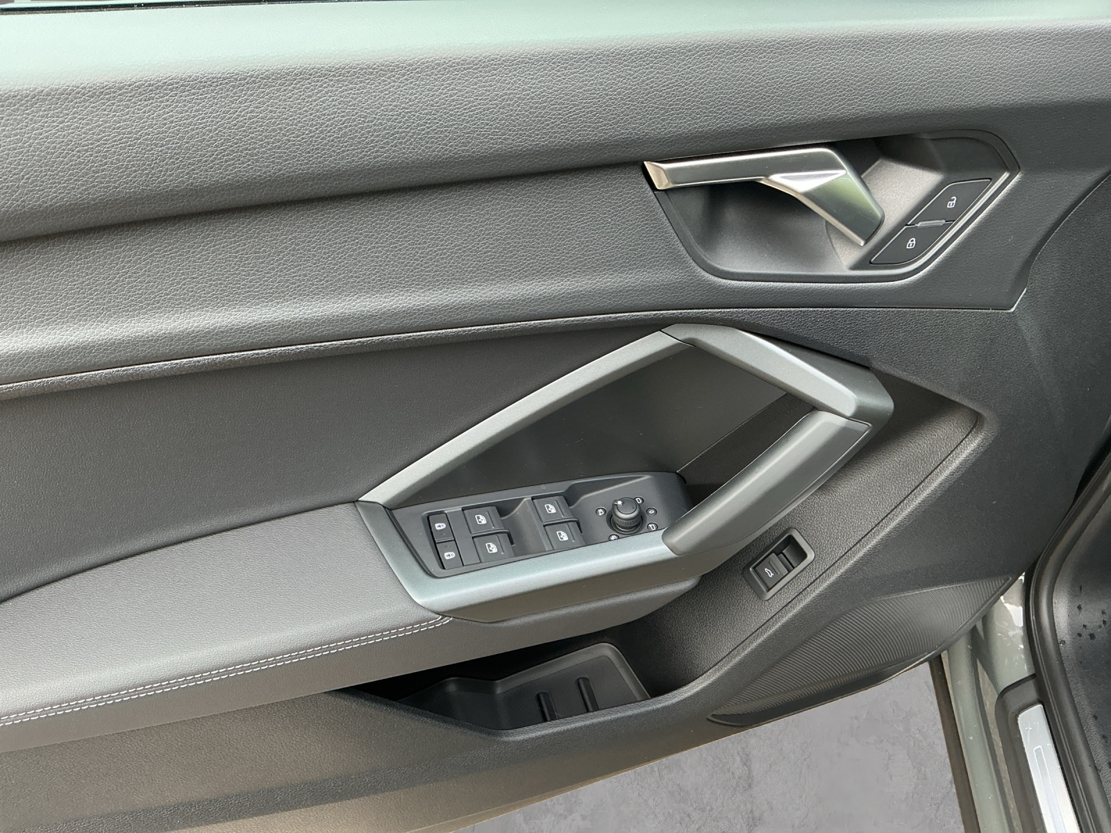 AUDI Q3 35 TFSI advanced Attraction S-tronic-image-7