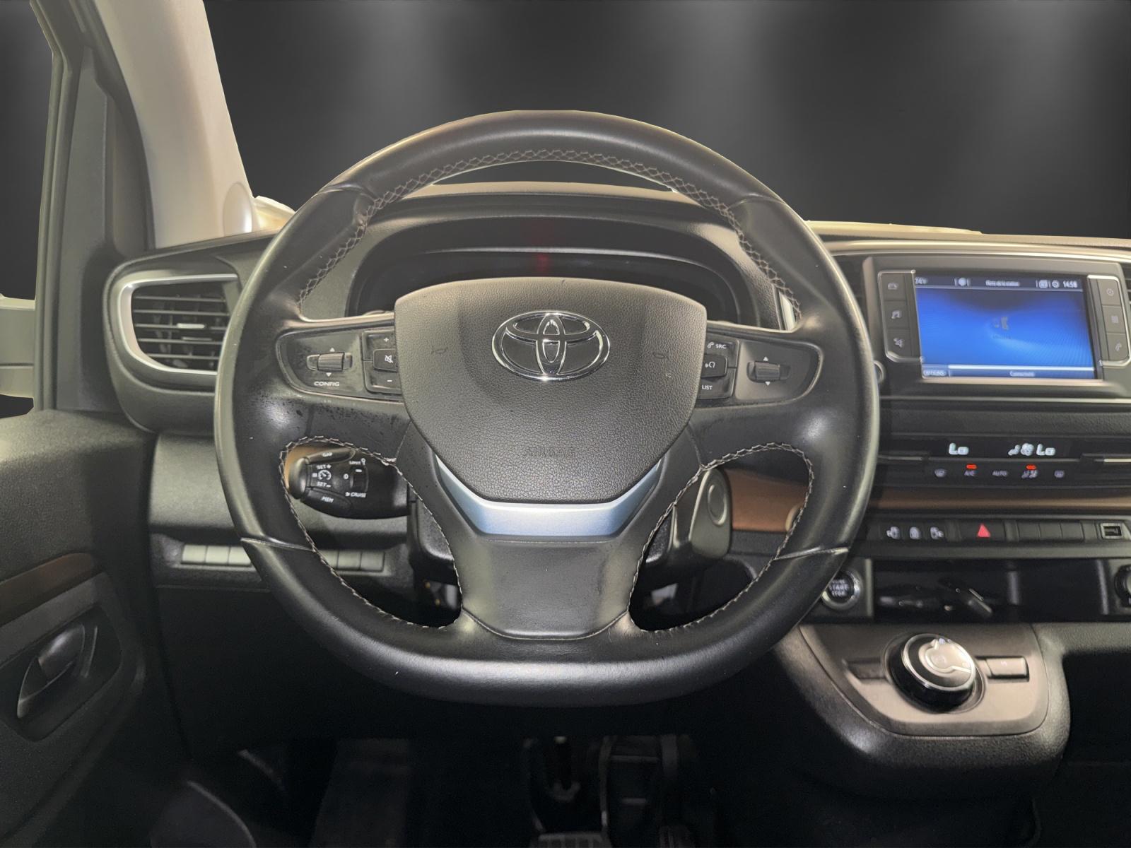 TOYOTA Proace Verso 2.0 D-4D Family Long Automatic-image-15