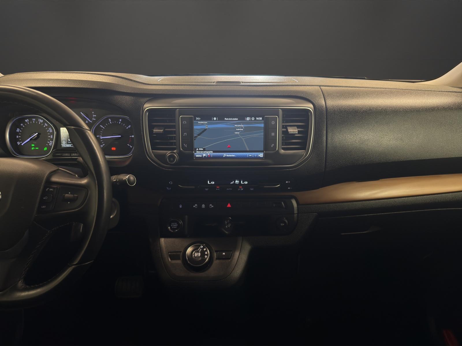 TOYOTA Proace Verso 2.0 D-4D Family Long Automatic-image-13