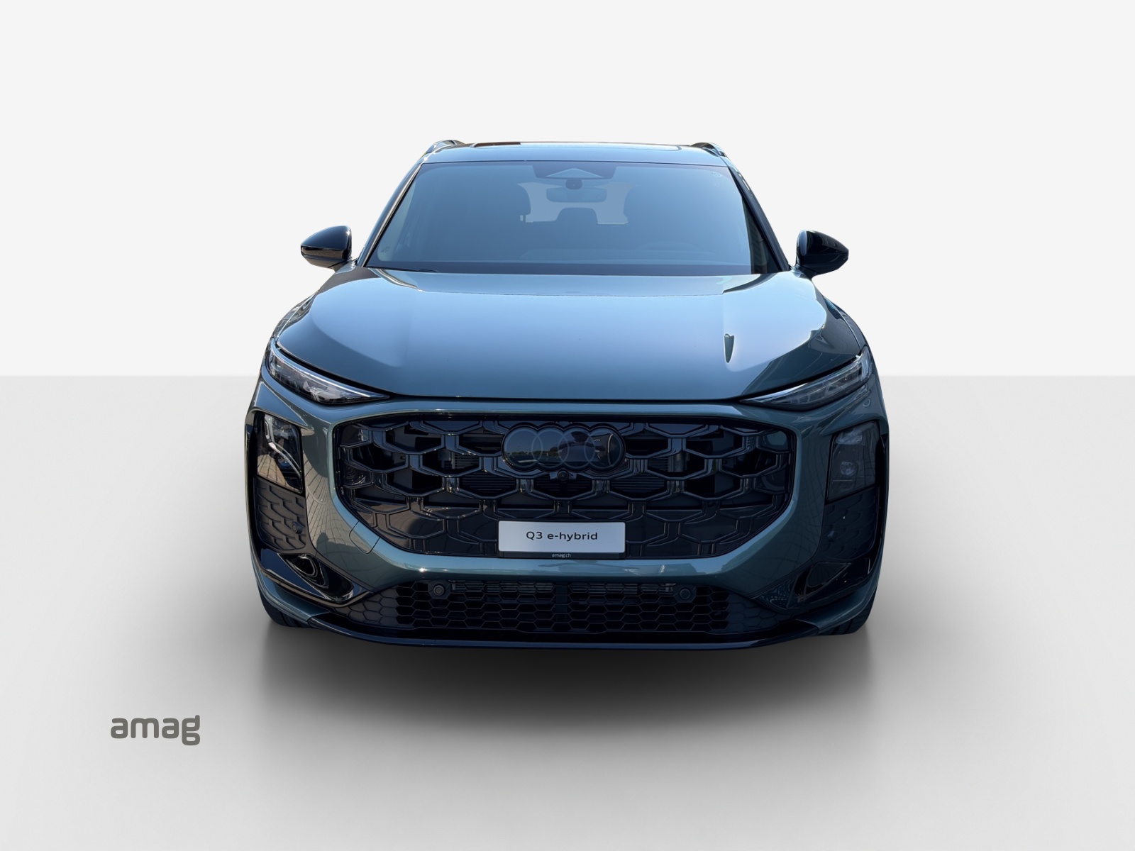 AUDI Q3 SUV e-hybrid 200 kW S tronig-image-6
