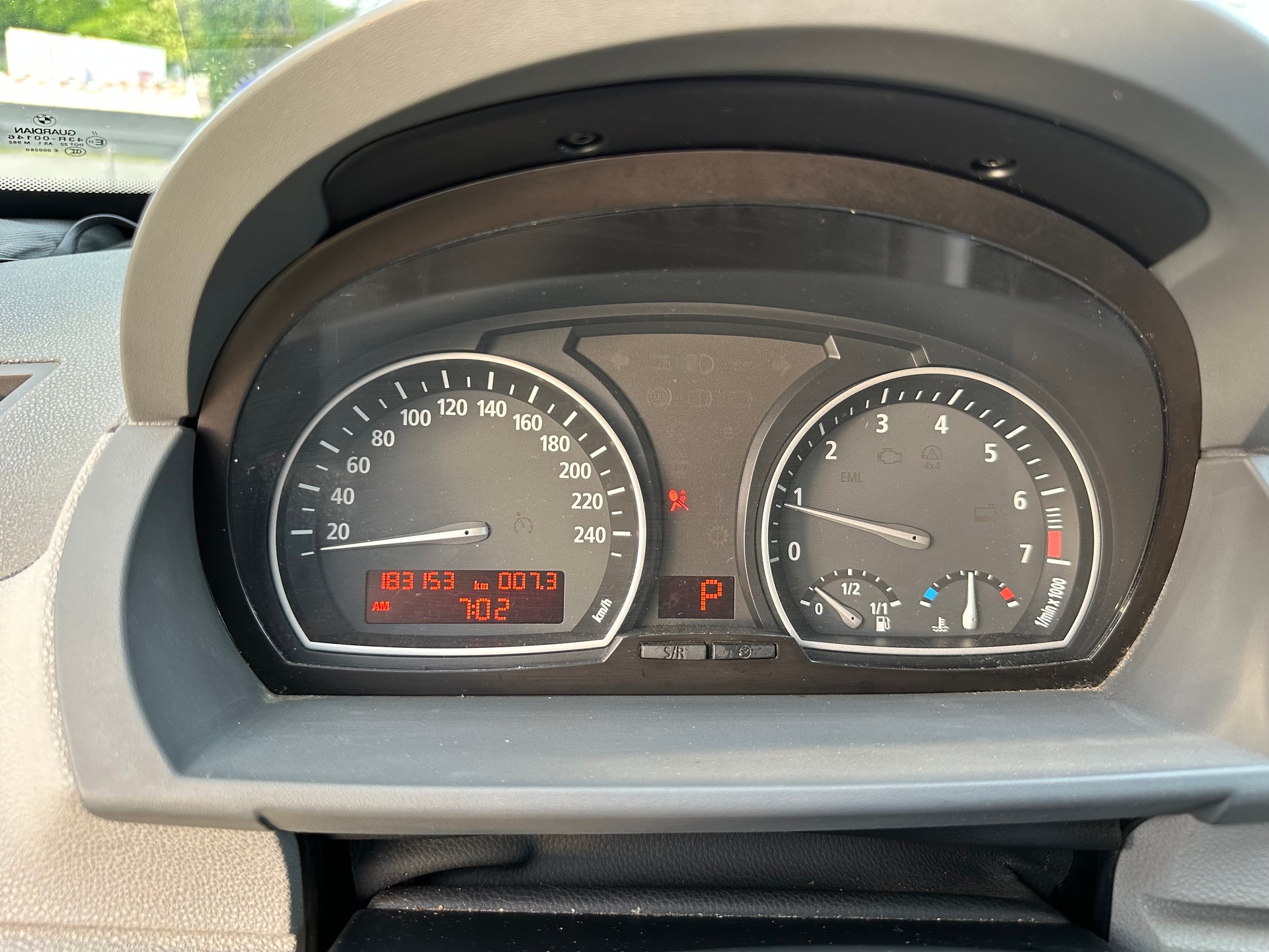 BMW X3 3.0i-image-9