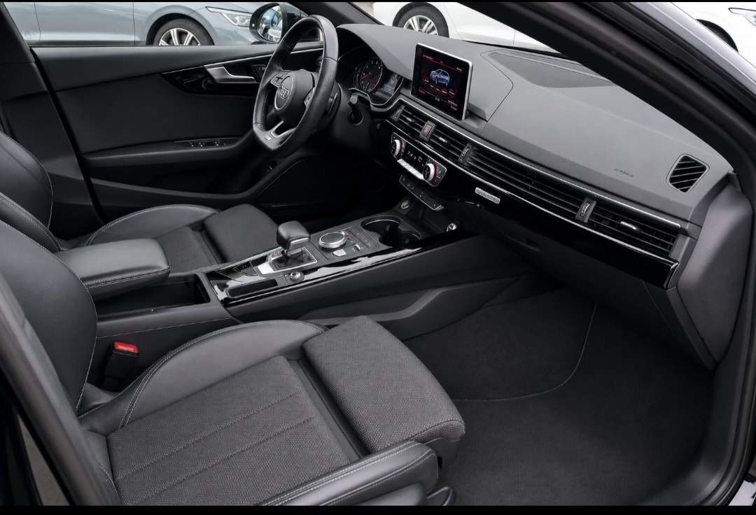 AUDI Sportback 2.0 TFSI S-Line Sport quattro S-tronic-image-15