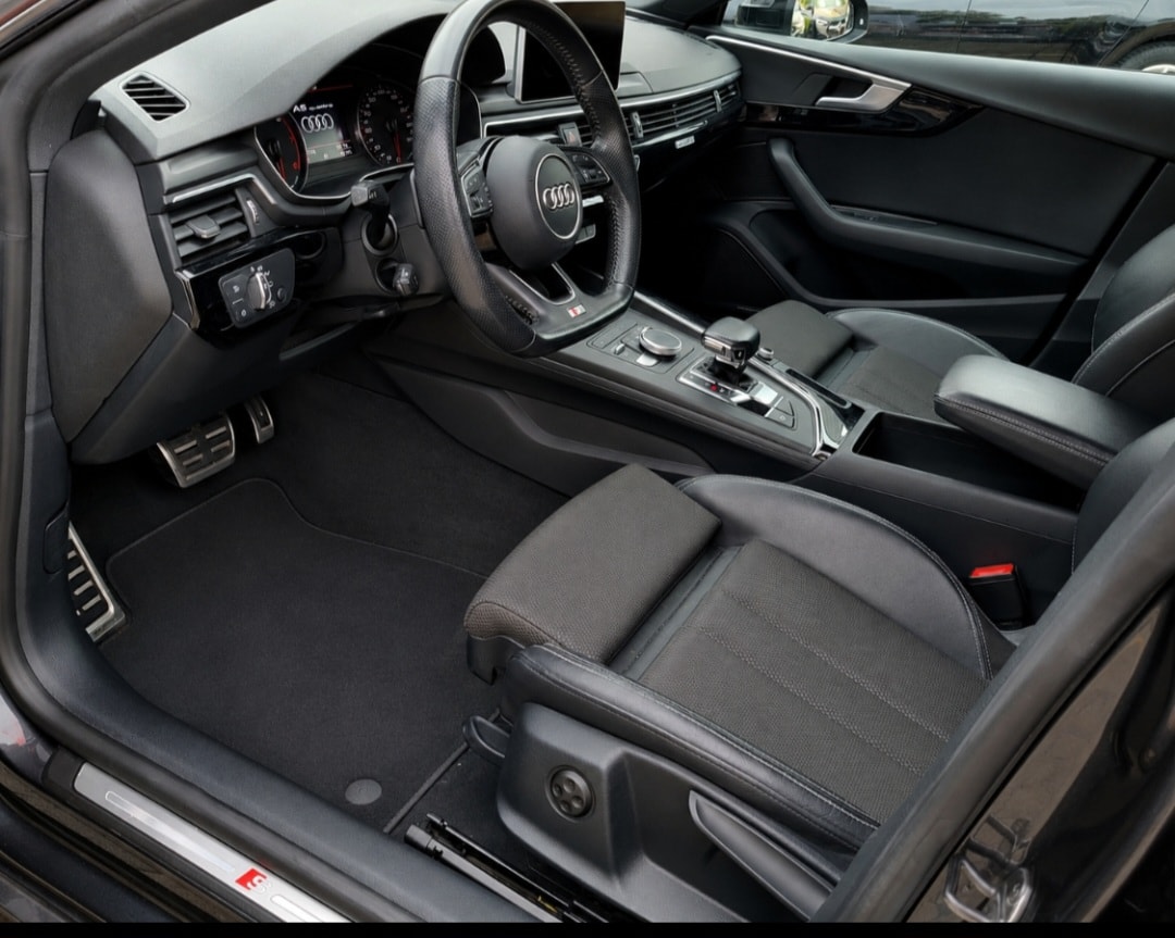 AUDI Sportback 2.0 TFSI S-Line Sport quattro S-tronic-image-14