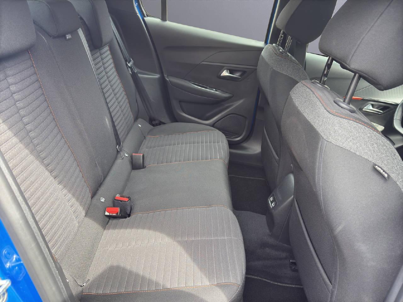 PEUGEOT 208 e-Active Pack-image-9