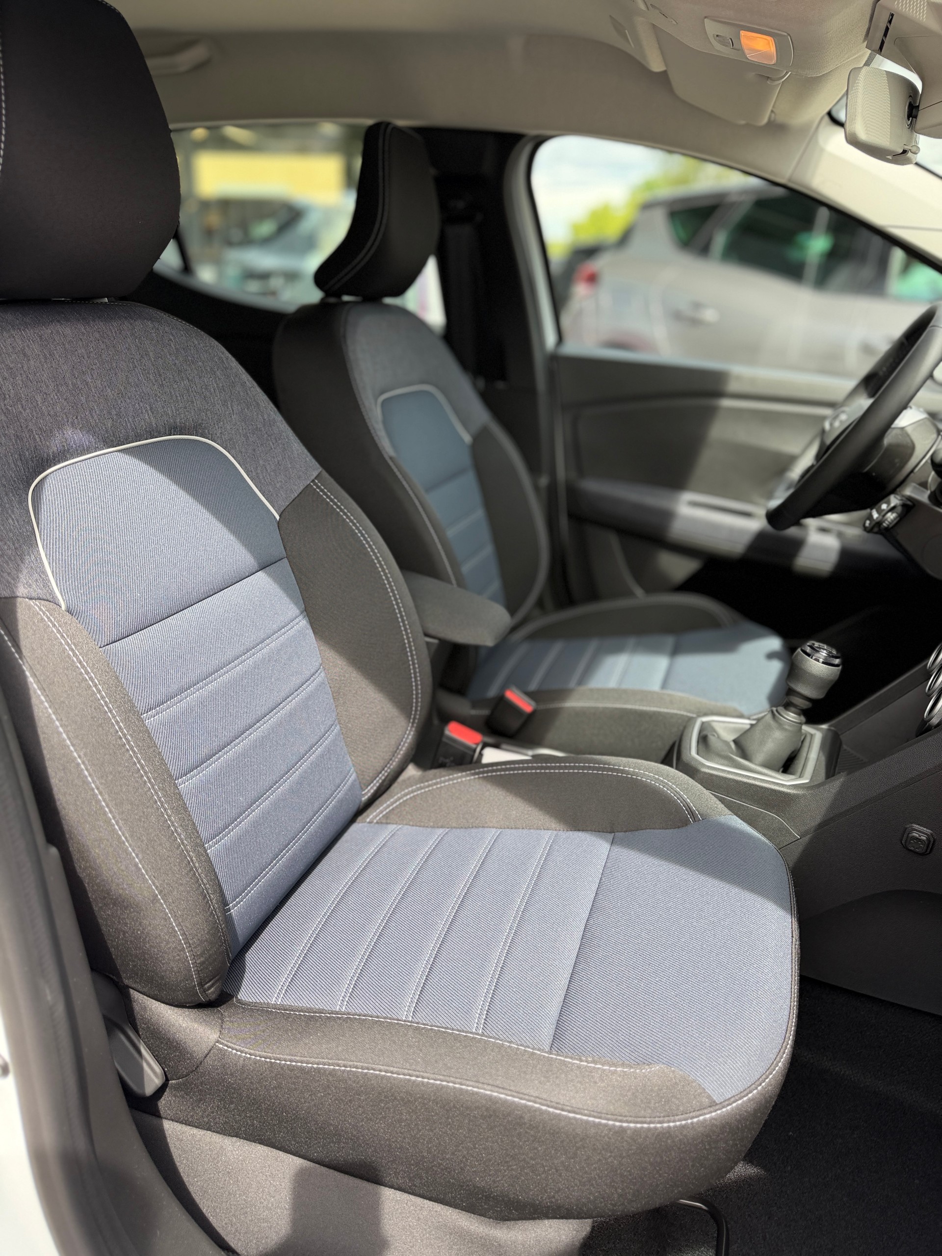 DACIA Sandero TCe 100 Journey-image-7