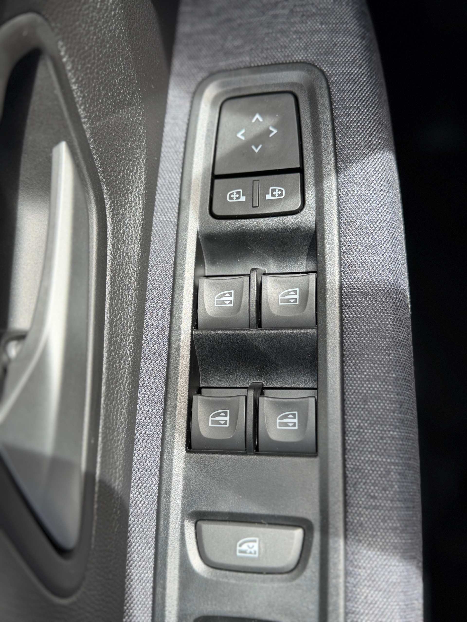 DACIA Sandero TCe 100 Journey-image-21