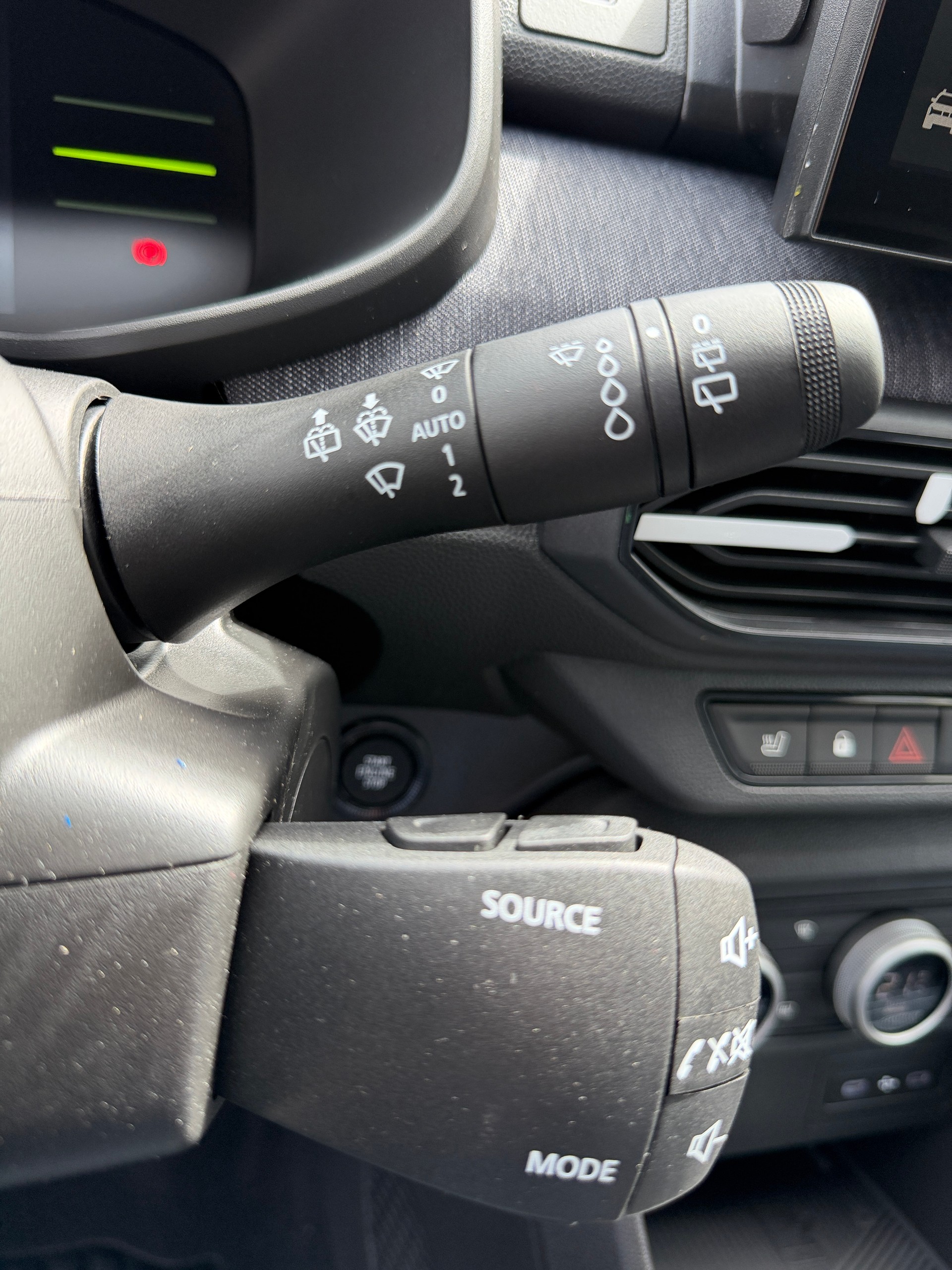 DACIA Sandero TCe 100 Journey-image-20
