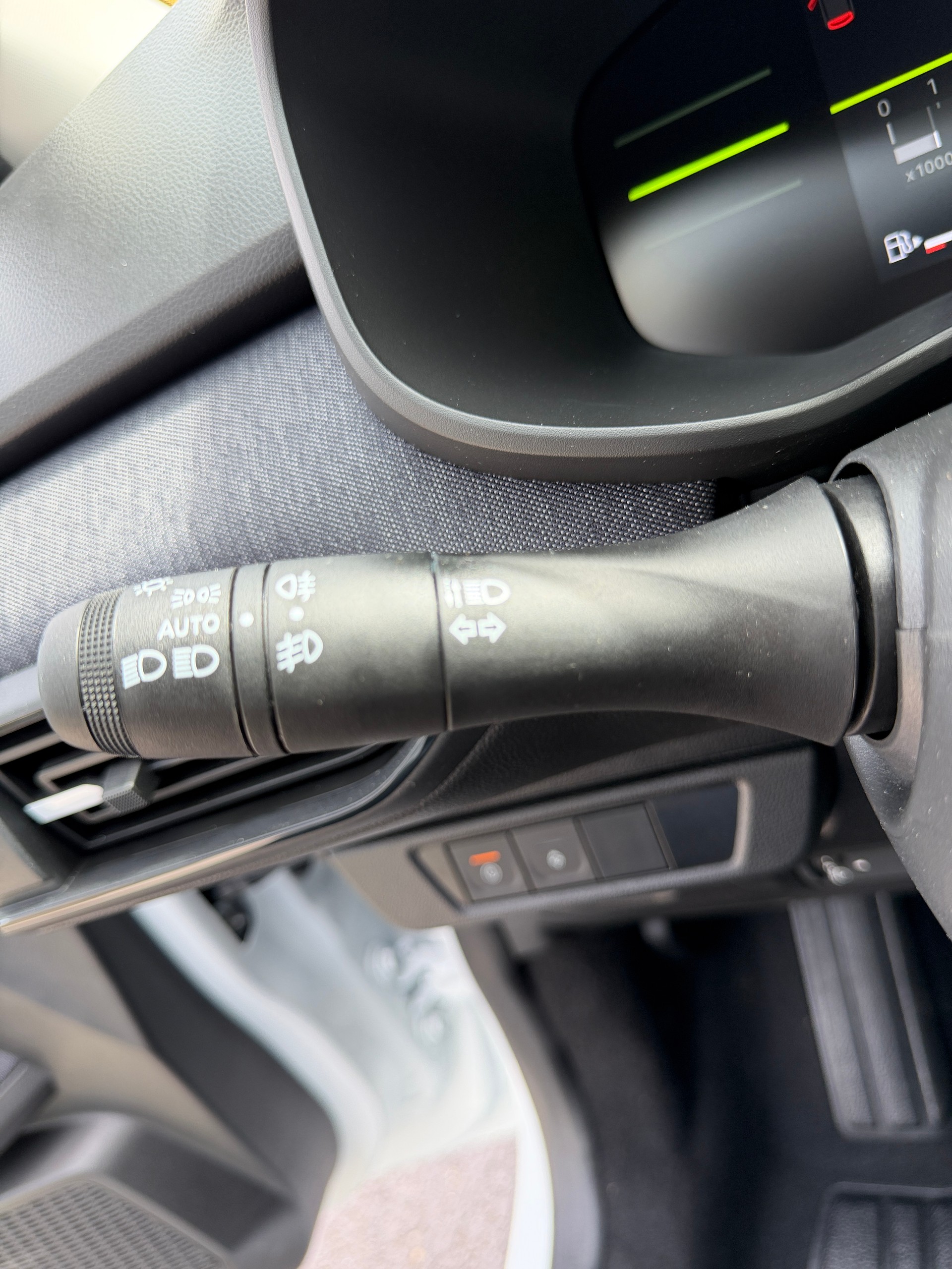 DACIA Sandero TCe 100 Journey-image-19