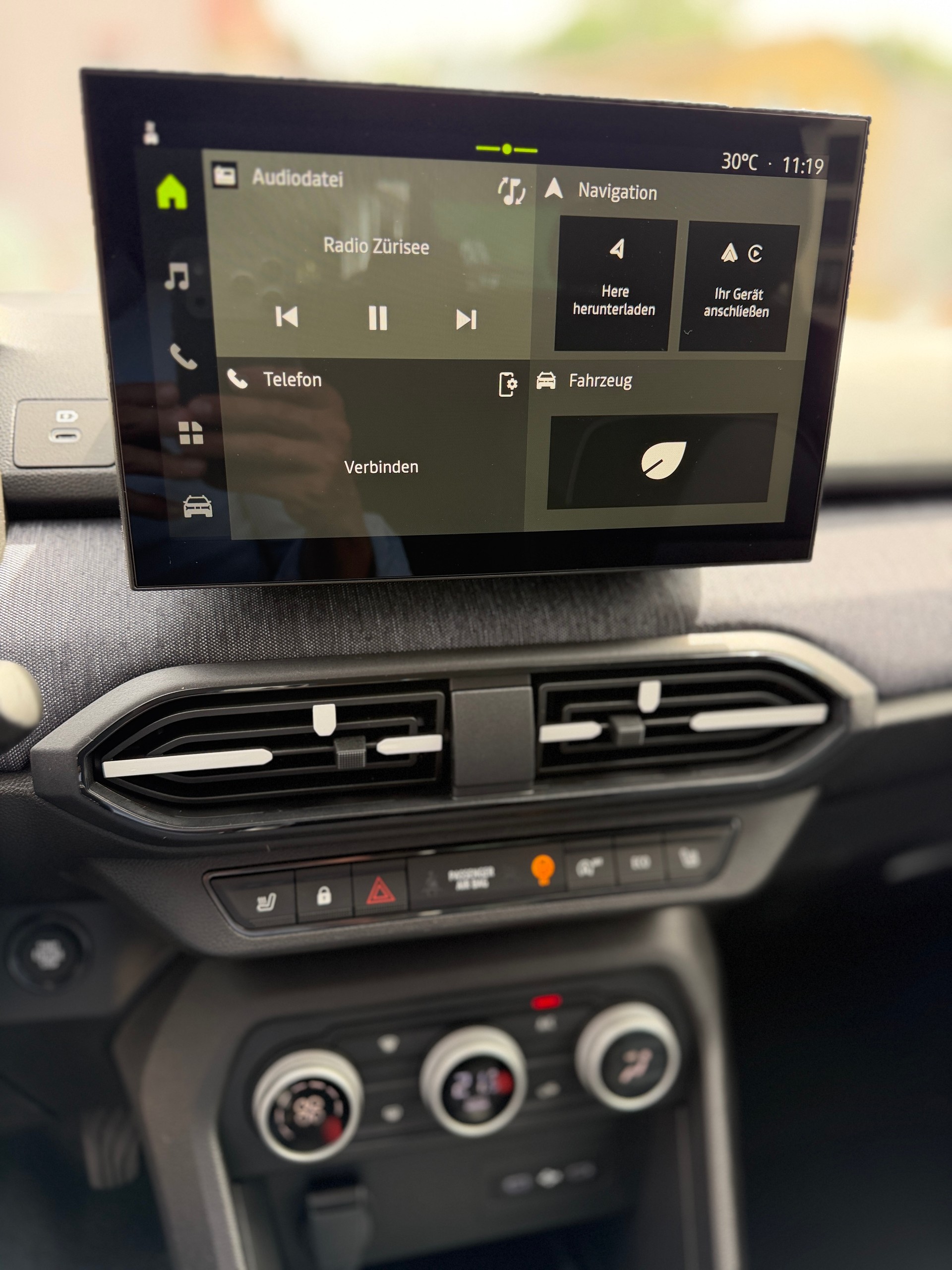 DACIA Sandero TCe 100 Journey-image-13