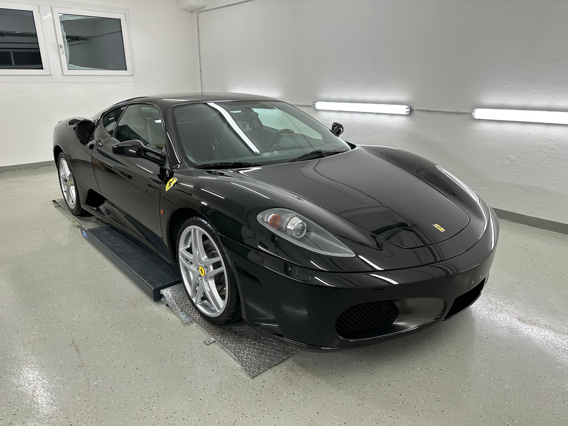 FERRARI 4.3-image-0