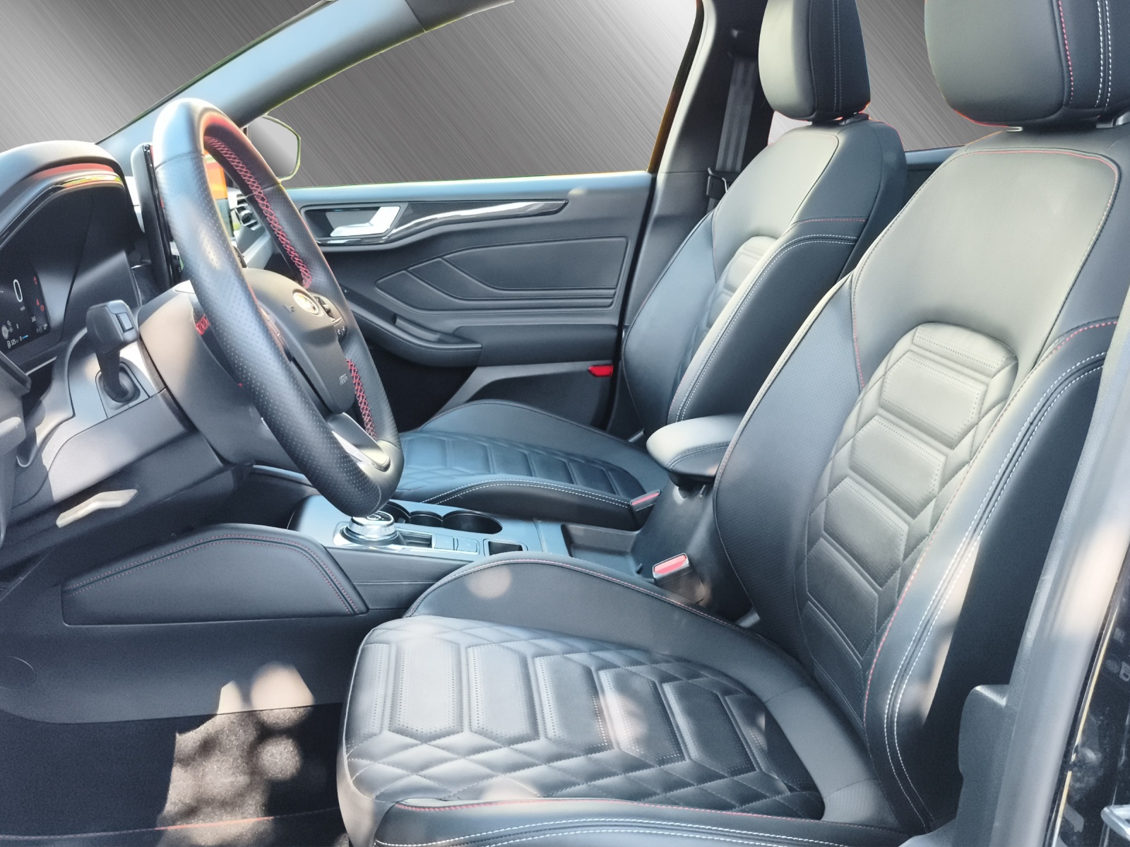 FORD Focus Station Wagon 1.5 EcoBlue-image-7