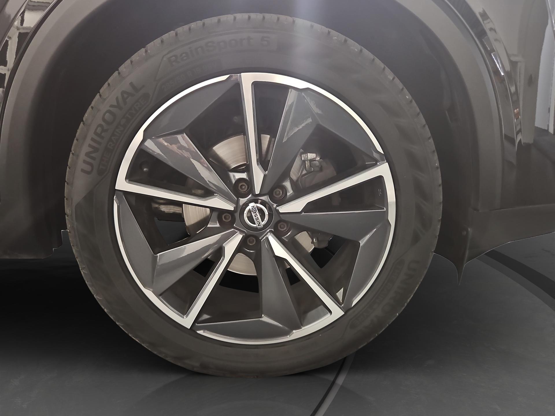 NISSAN Qashqai 1.3 DIG-T MHEV Tekna+ Xtronic-image-17
