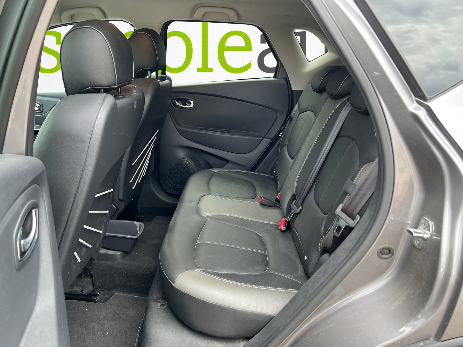 RENAULT Captur 1.2 T 16V Outdoor EDC-image-8