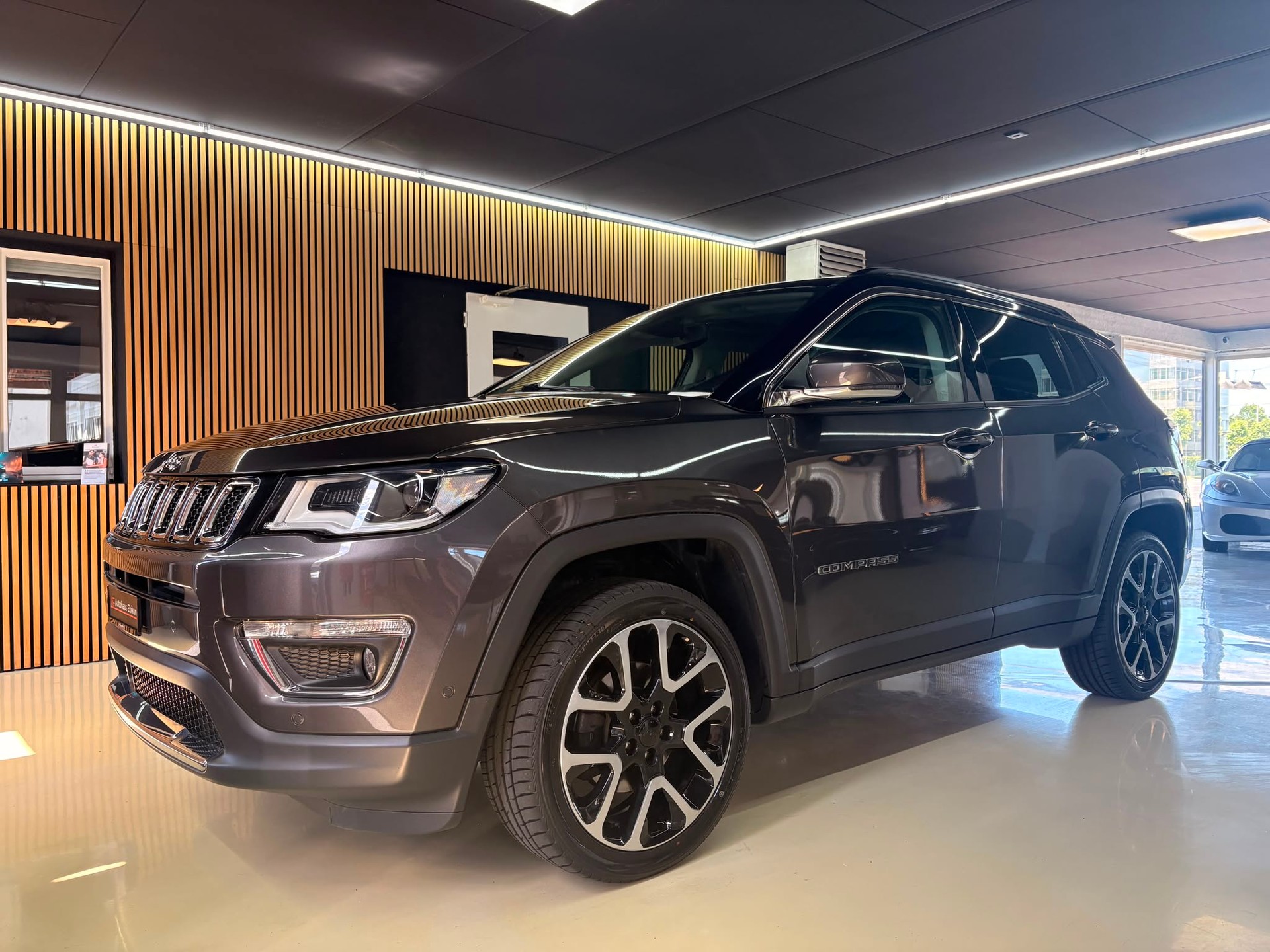 JEEP Compass 1.4 Turbo Limited AWD 9ATX-image-1