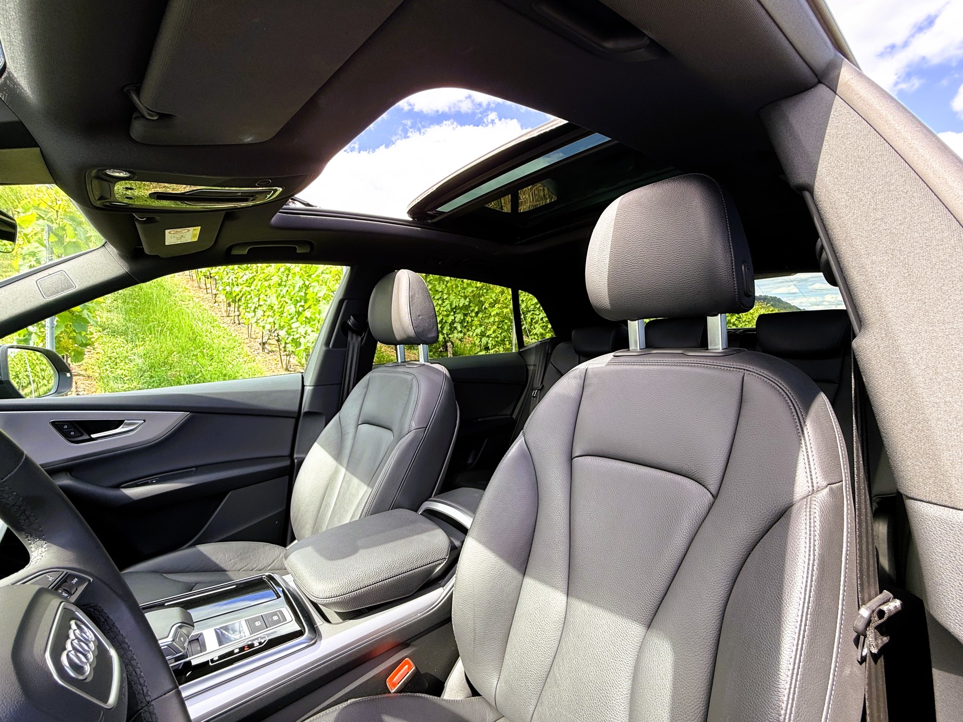 AUDI Q8 45 TDI Black Edition quattro tiptronic-image-22