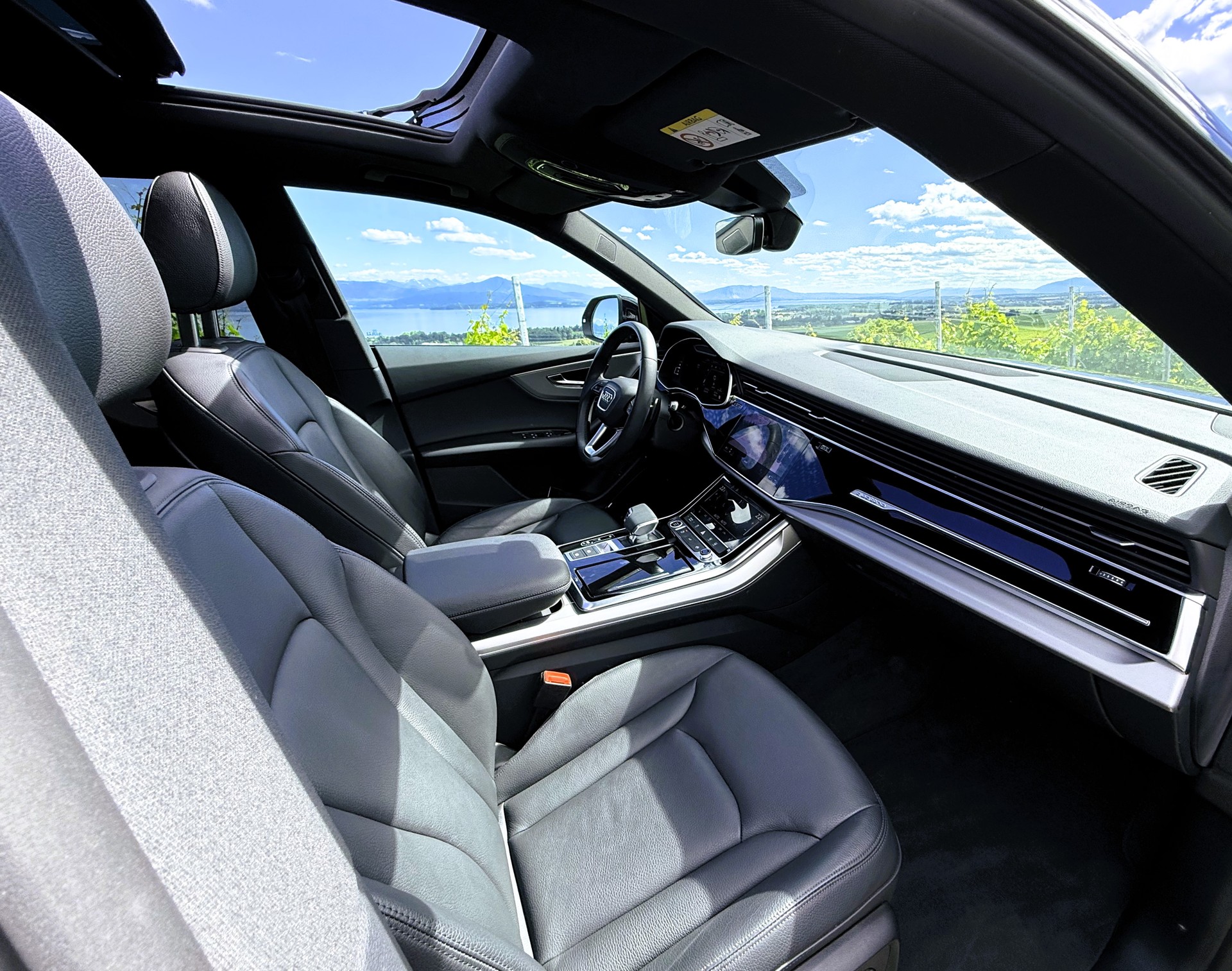 AUDI Q8 45 TDI Black Edition quattro tiptronic-image-25
