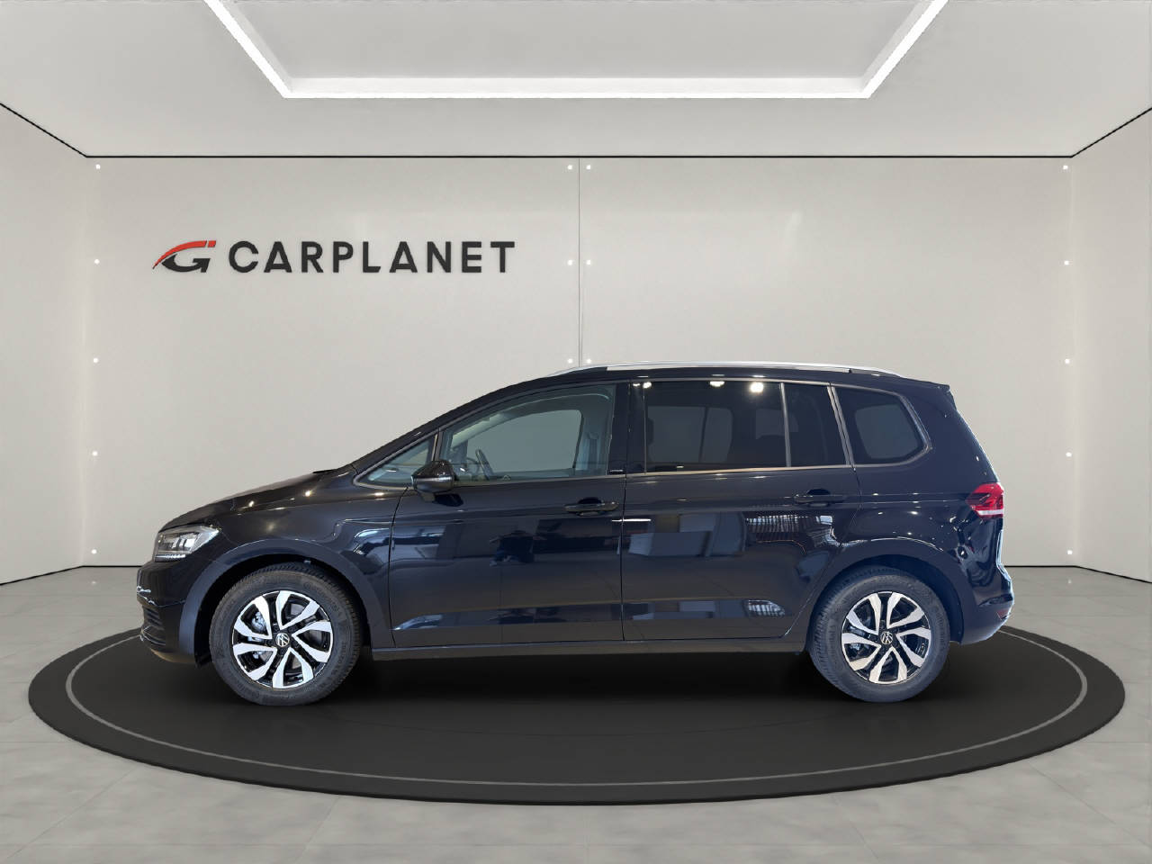 VW Touran 2.0 TDI SCR Comfortline DSG-image-1