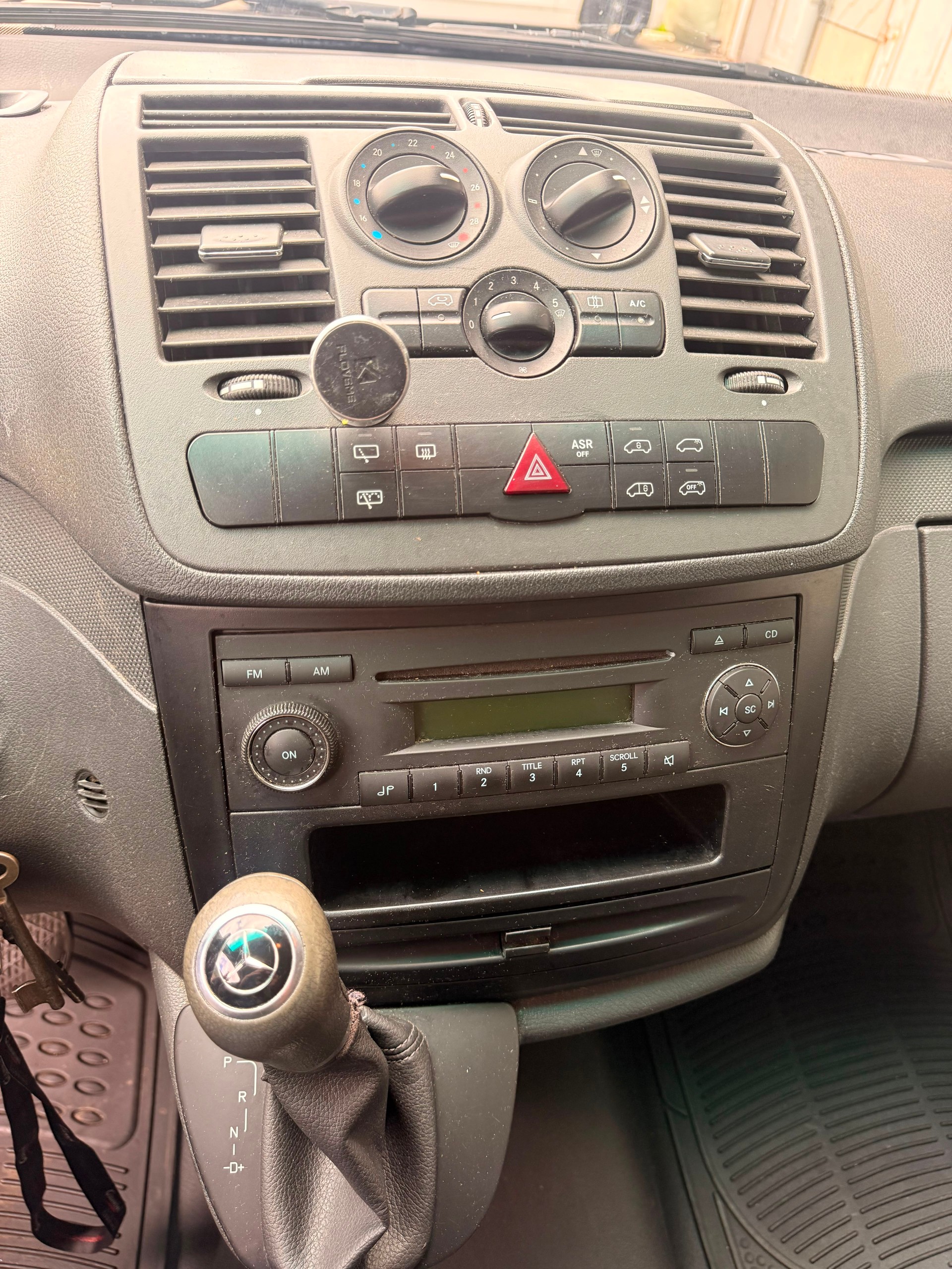 MERCEDES-BENZ Vito 113 CDI Blue Efficiency EL A-image-12