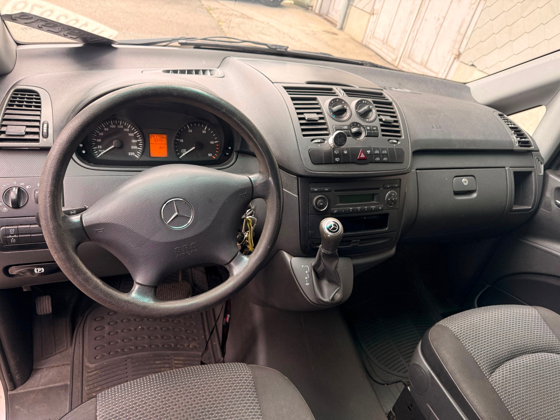 MERCEDES-BENZ Vito 113 CDI Blue Efficiency EL A-image-10