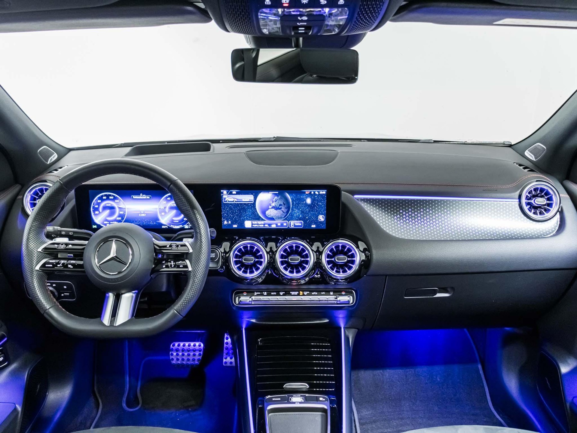 MERCEDES-BENZ EQA 350 4MATIC-image-11