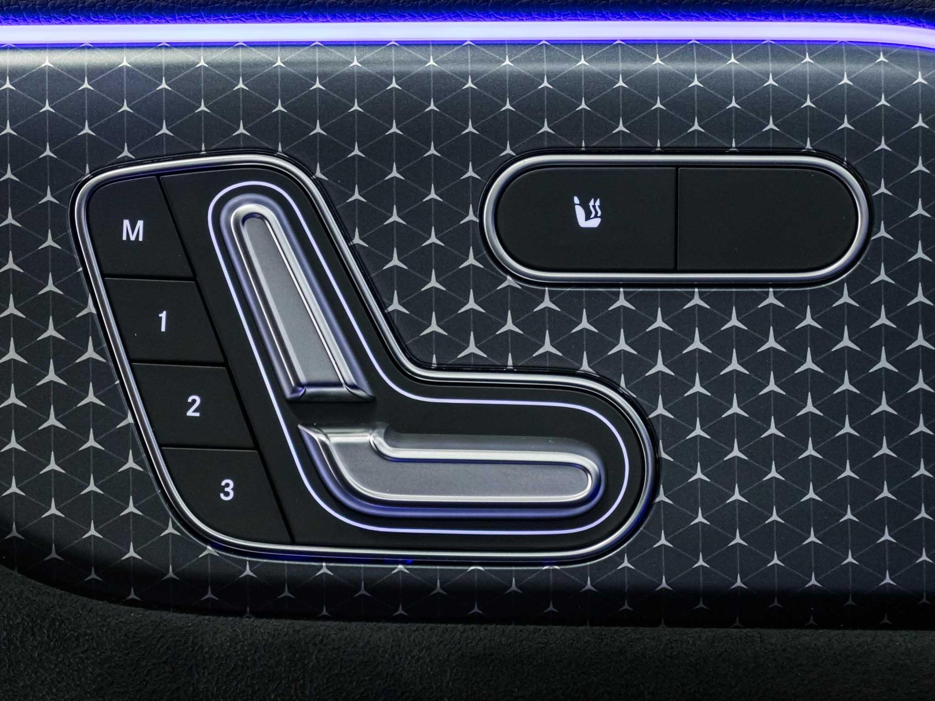 MERCEDES-BENZ EQA 350 4MATIC-image-12