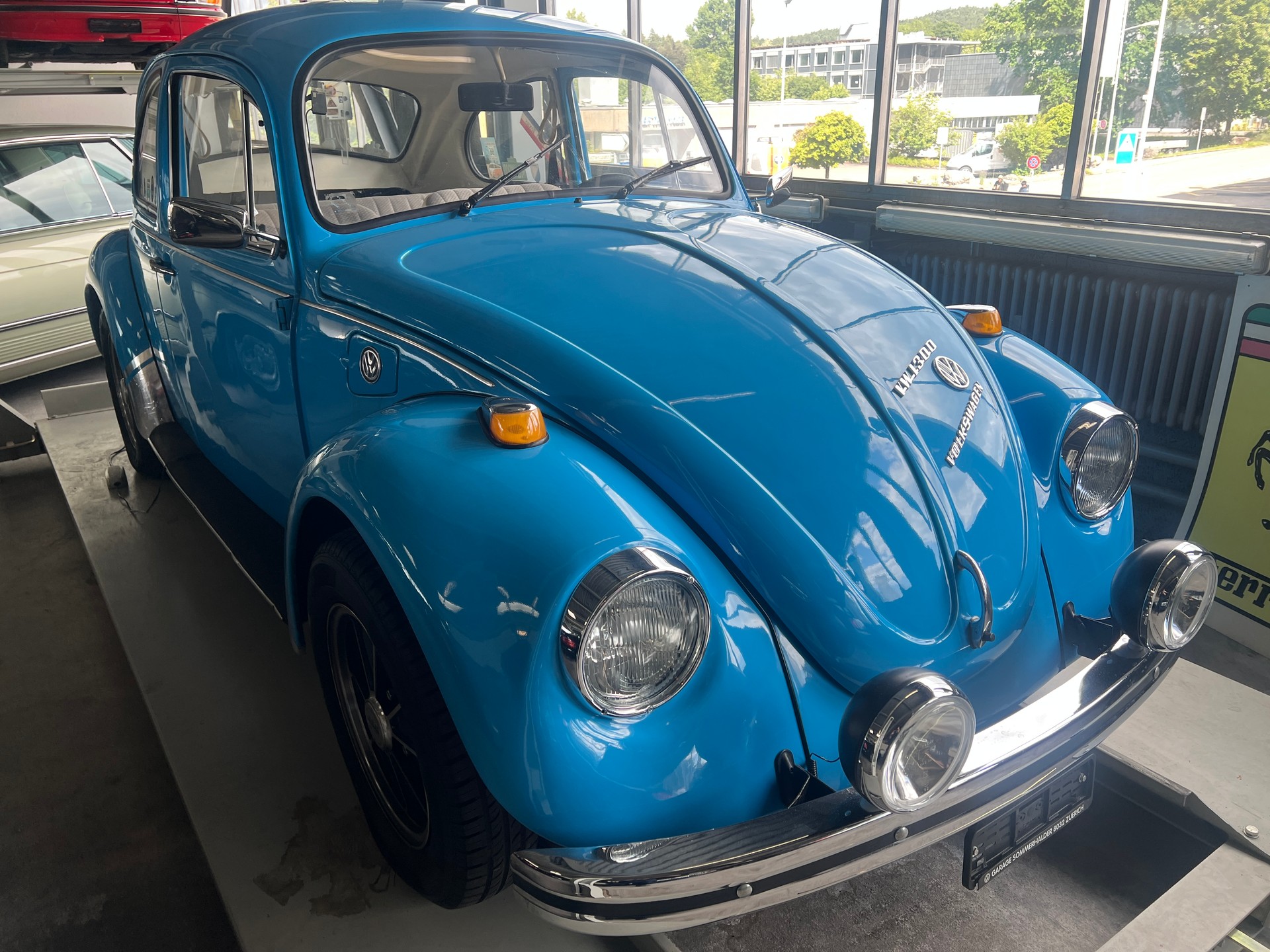 VW Käfer Hippie Haiti Edition-image-1