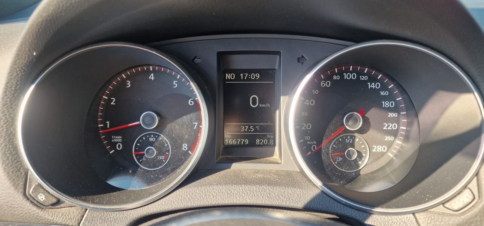 VW Golf 2.0 TSI GTI-image-6