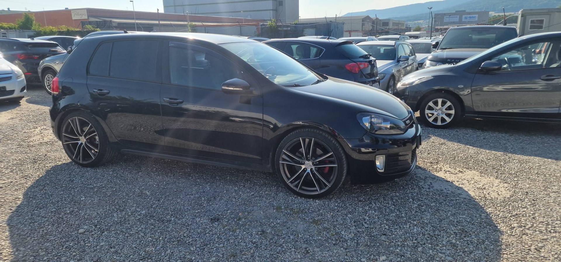 VW Golf 2.0 TSI GTI-image-2