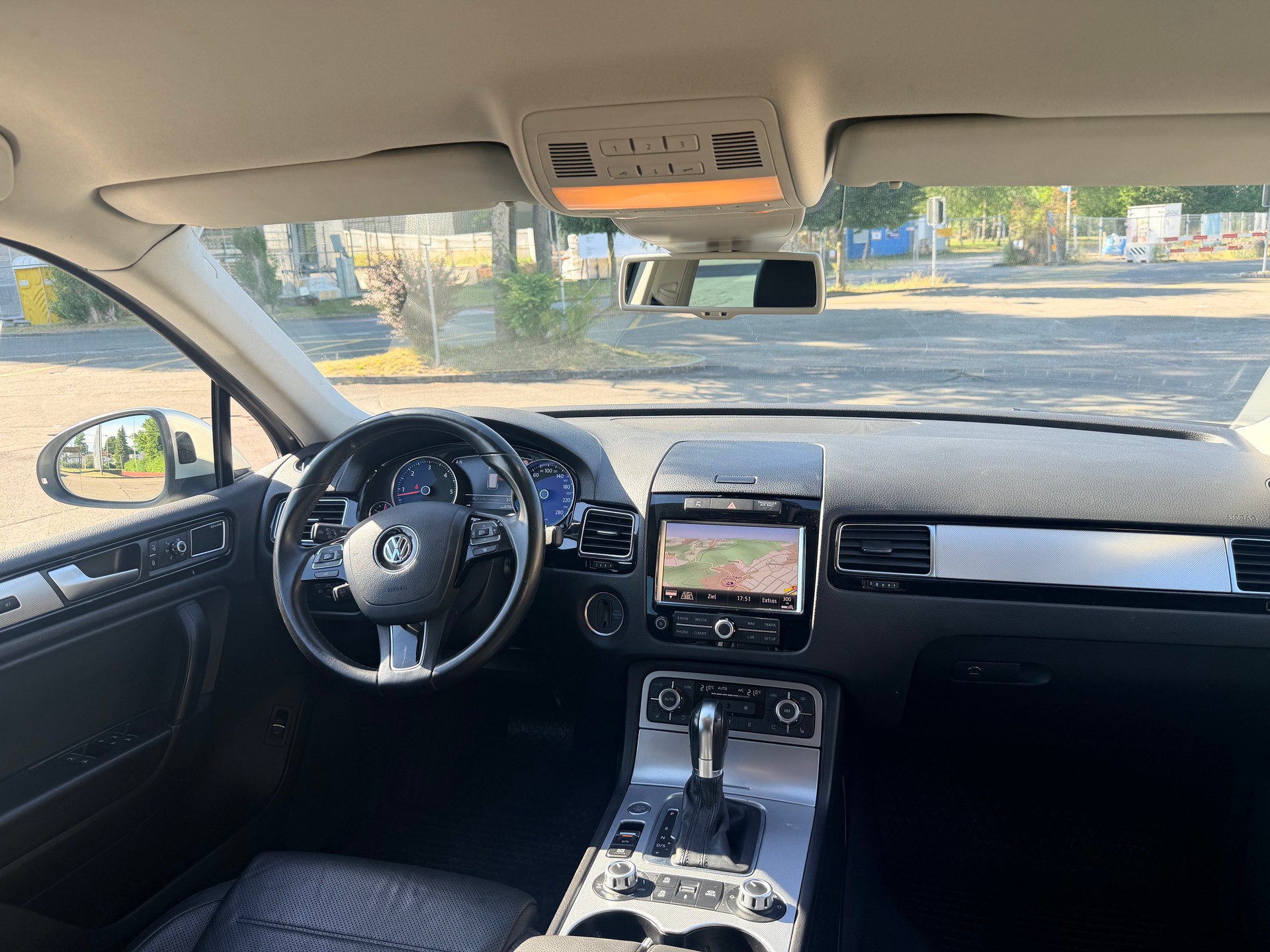 VW 3.0 V6 TDI 245 BMT TT 4Xm-image-2