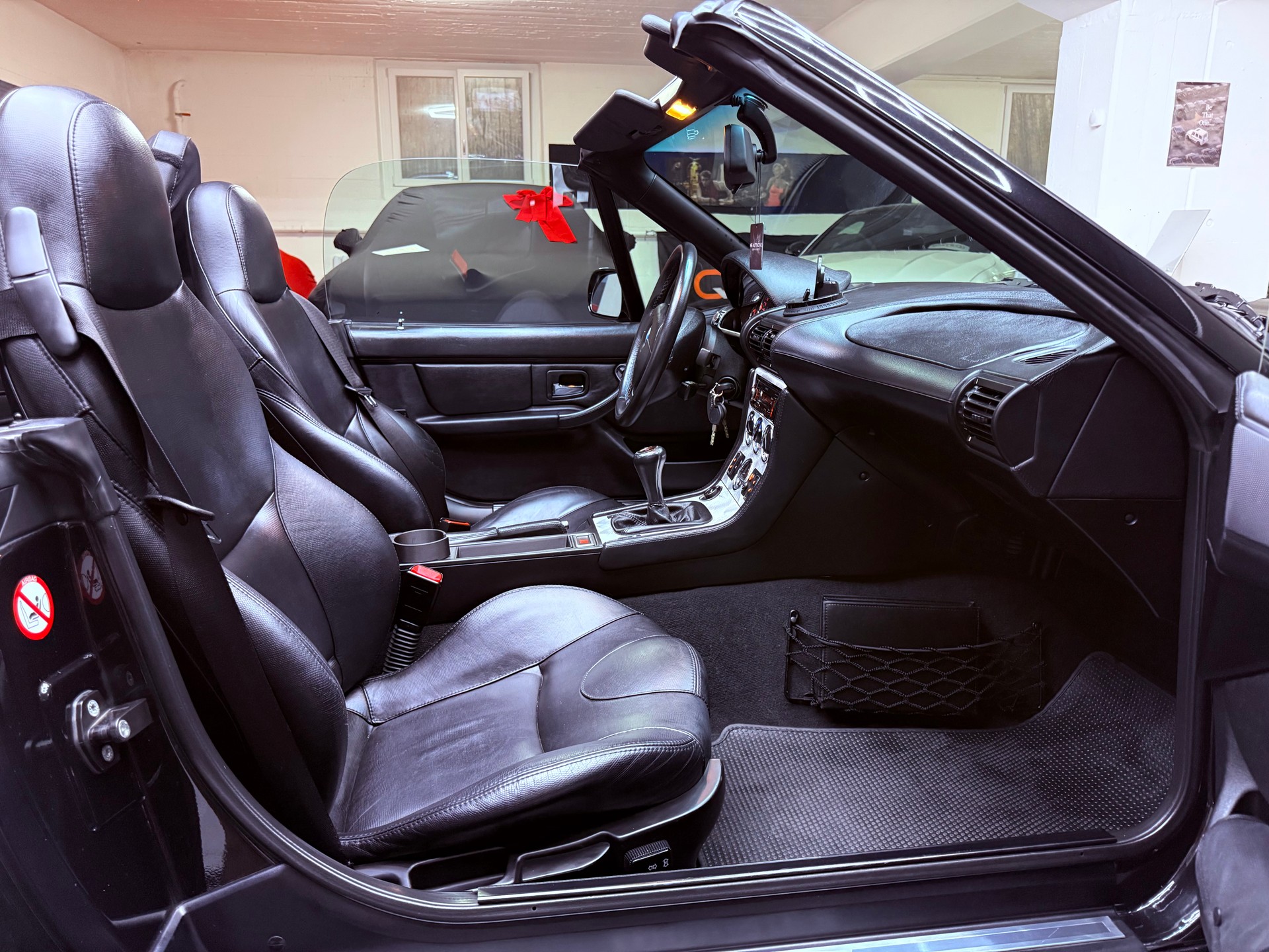 BMW Z3 3.0i Roadster-image-18