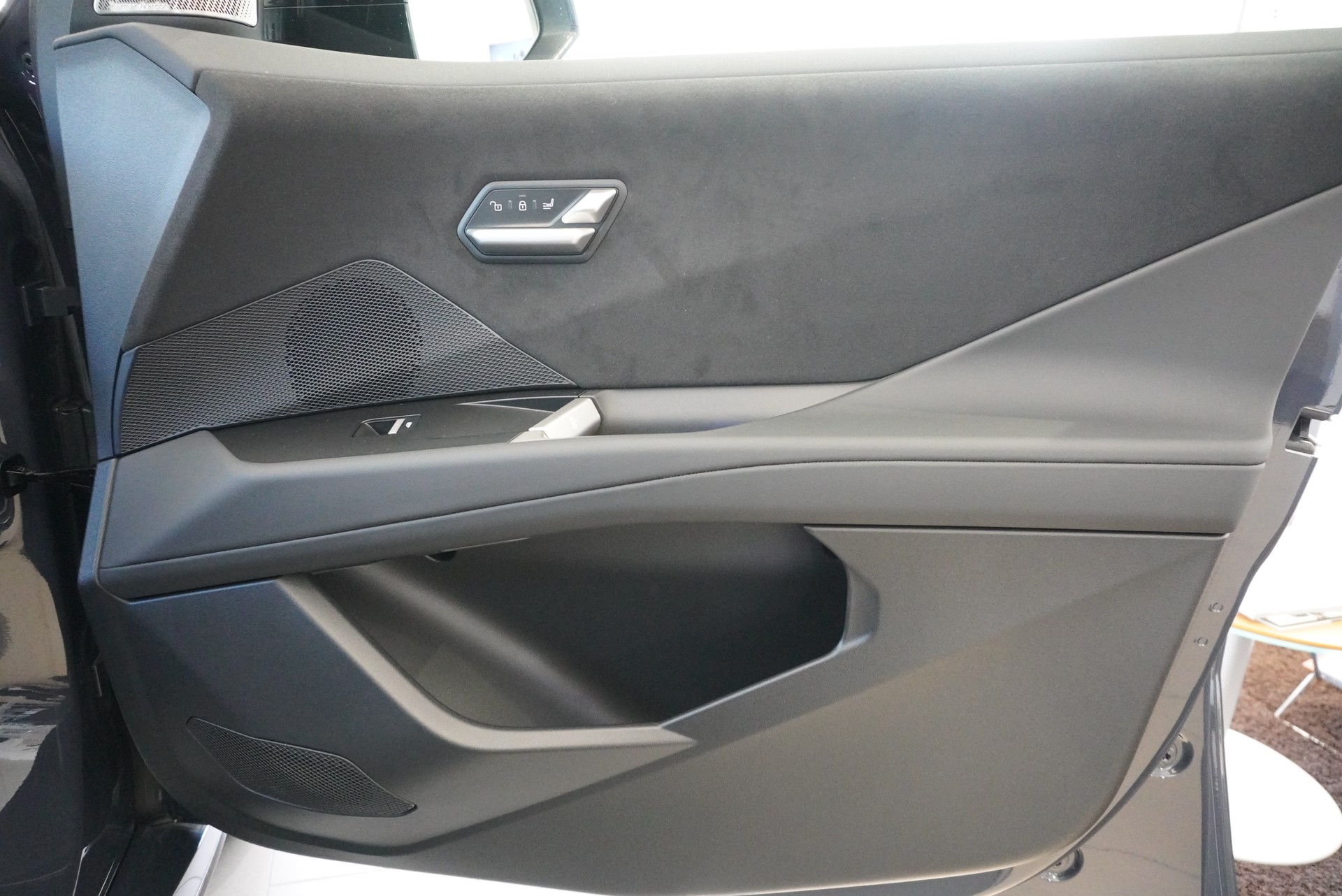 BMW iX3 50 xDrive M Sport Pro-image-14