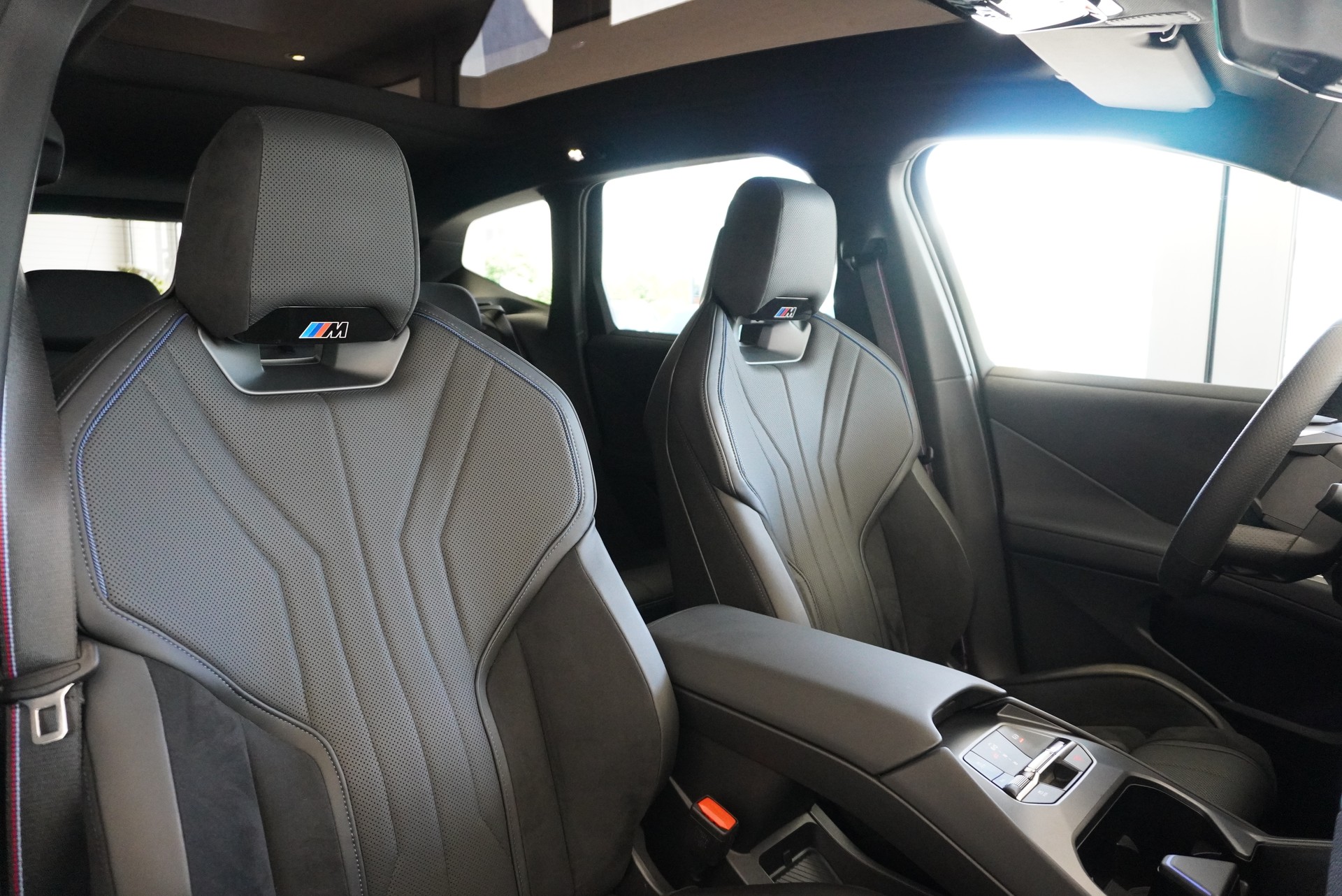 BMW iX3 50 xDrive M Sport Pro-image-7