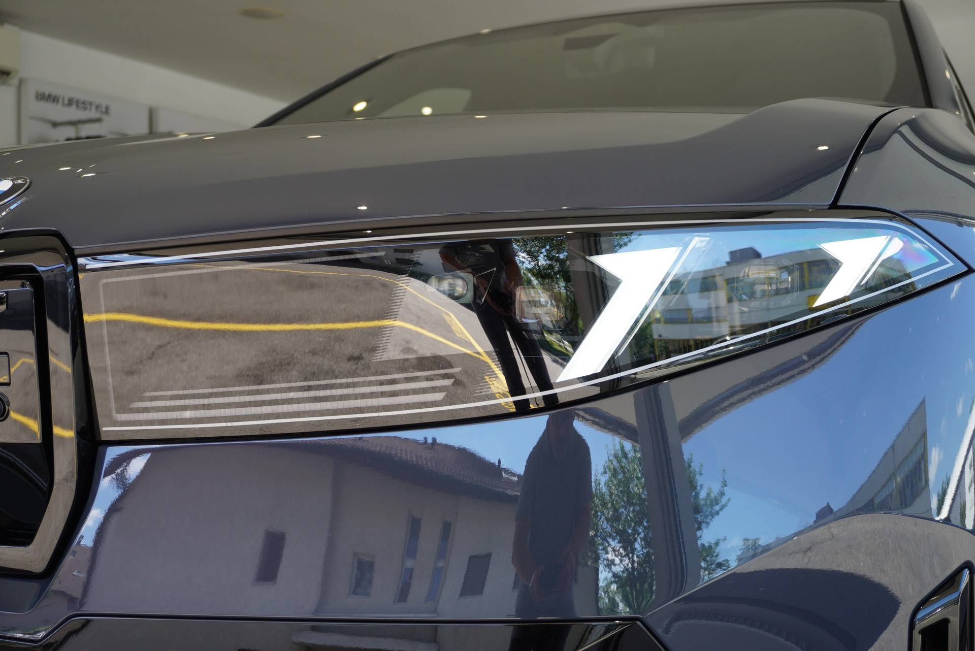 BMW iX3 50 xDrive M Sport Pro-image-21