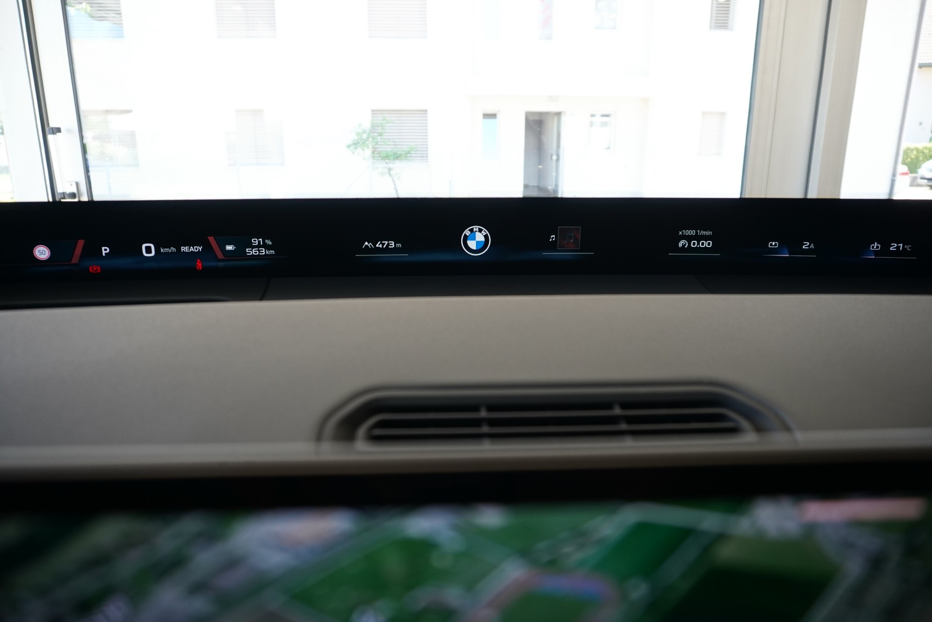 BMW iX3 50 xDrive M Sport Pro-image-19