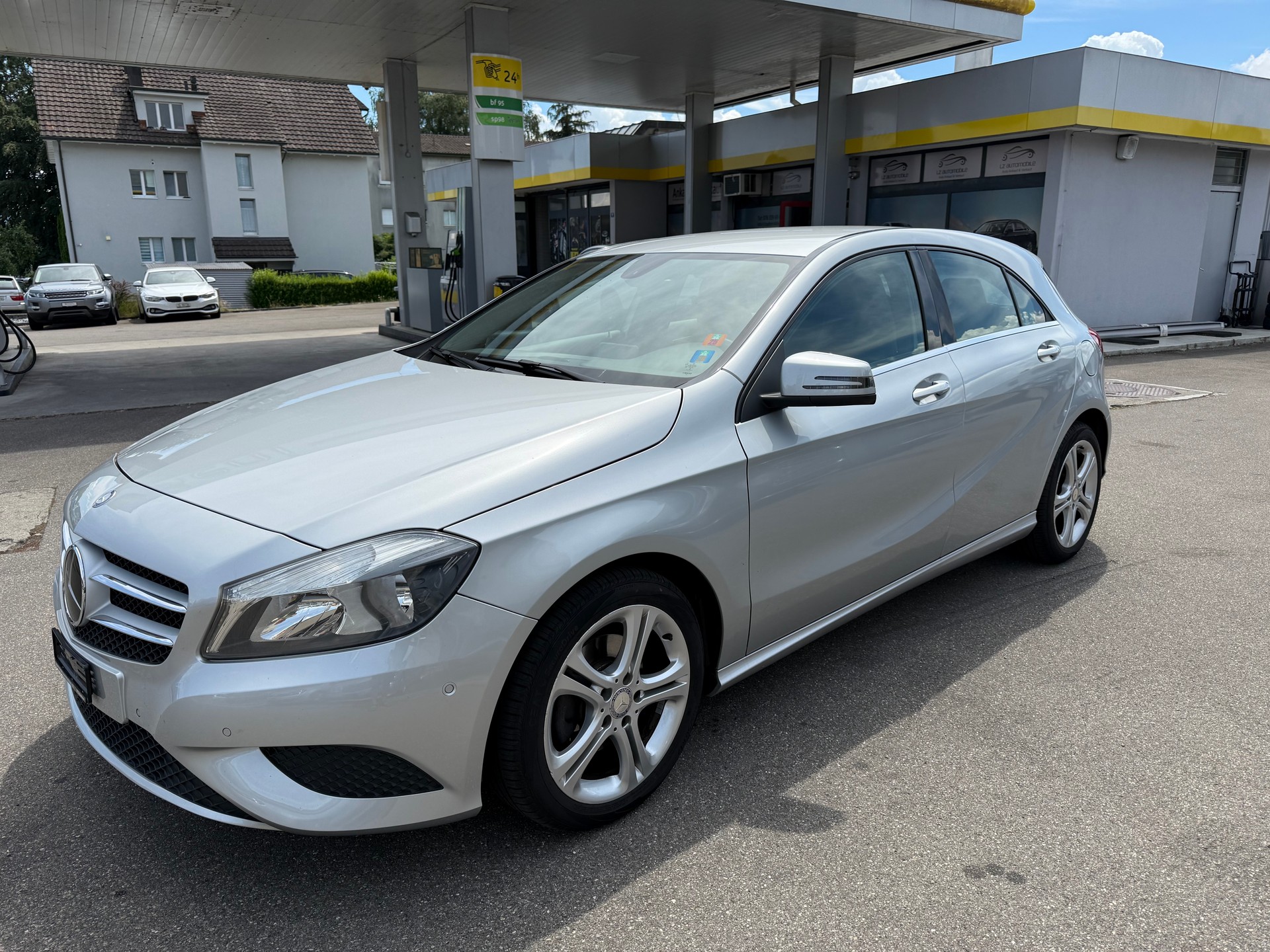 MERCEDES-BENZ A 180 Style-image-1