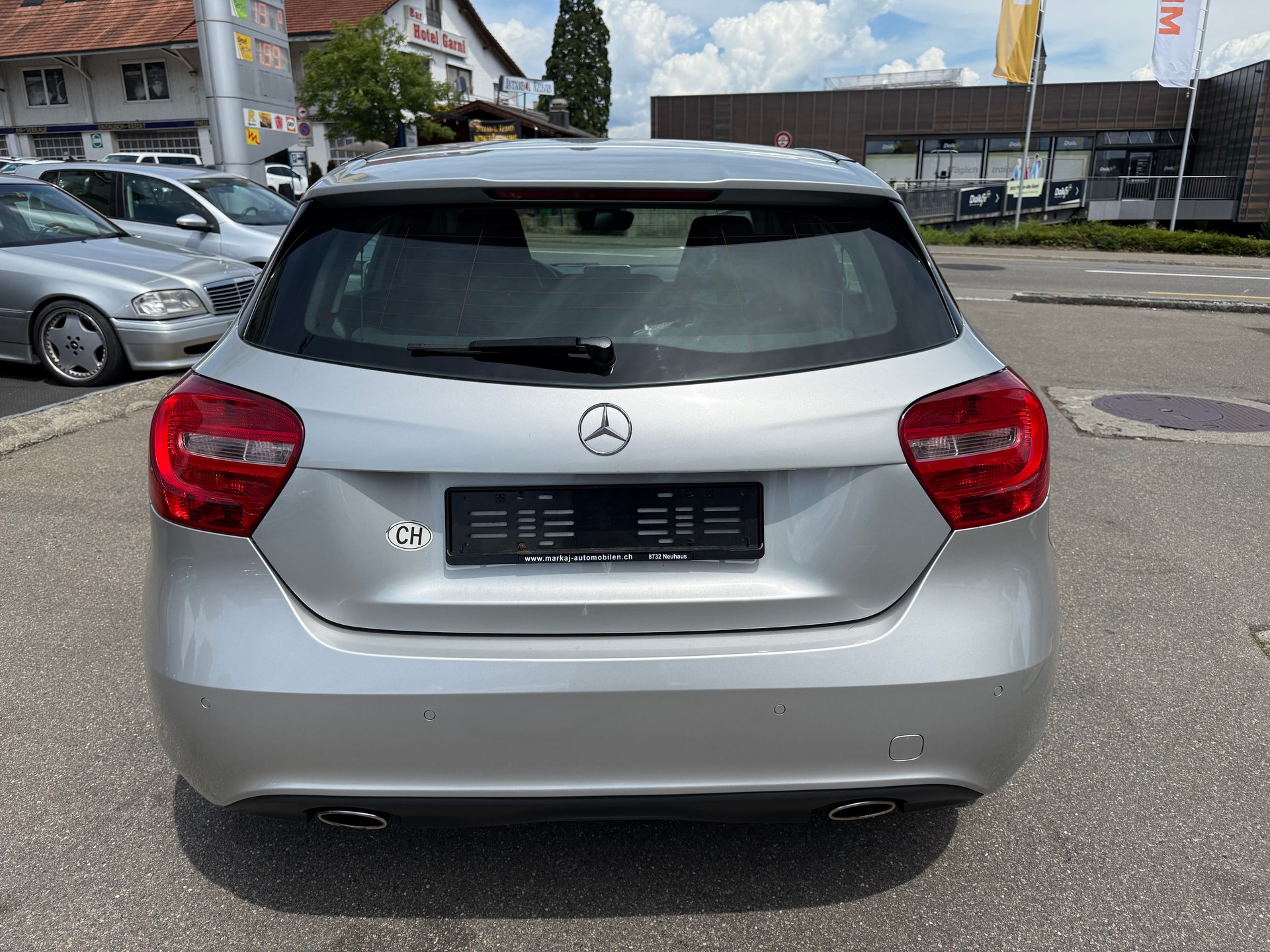 MERCEDES-BENZ A 180 Style-image-3