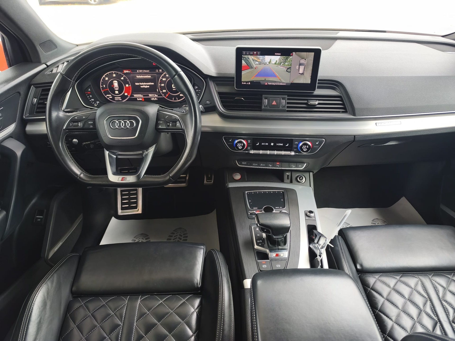 AUDI SQ5 TDI quattro tiptronic-image-13