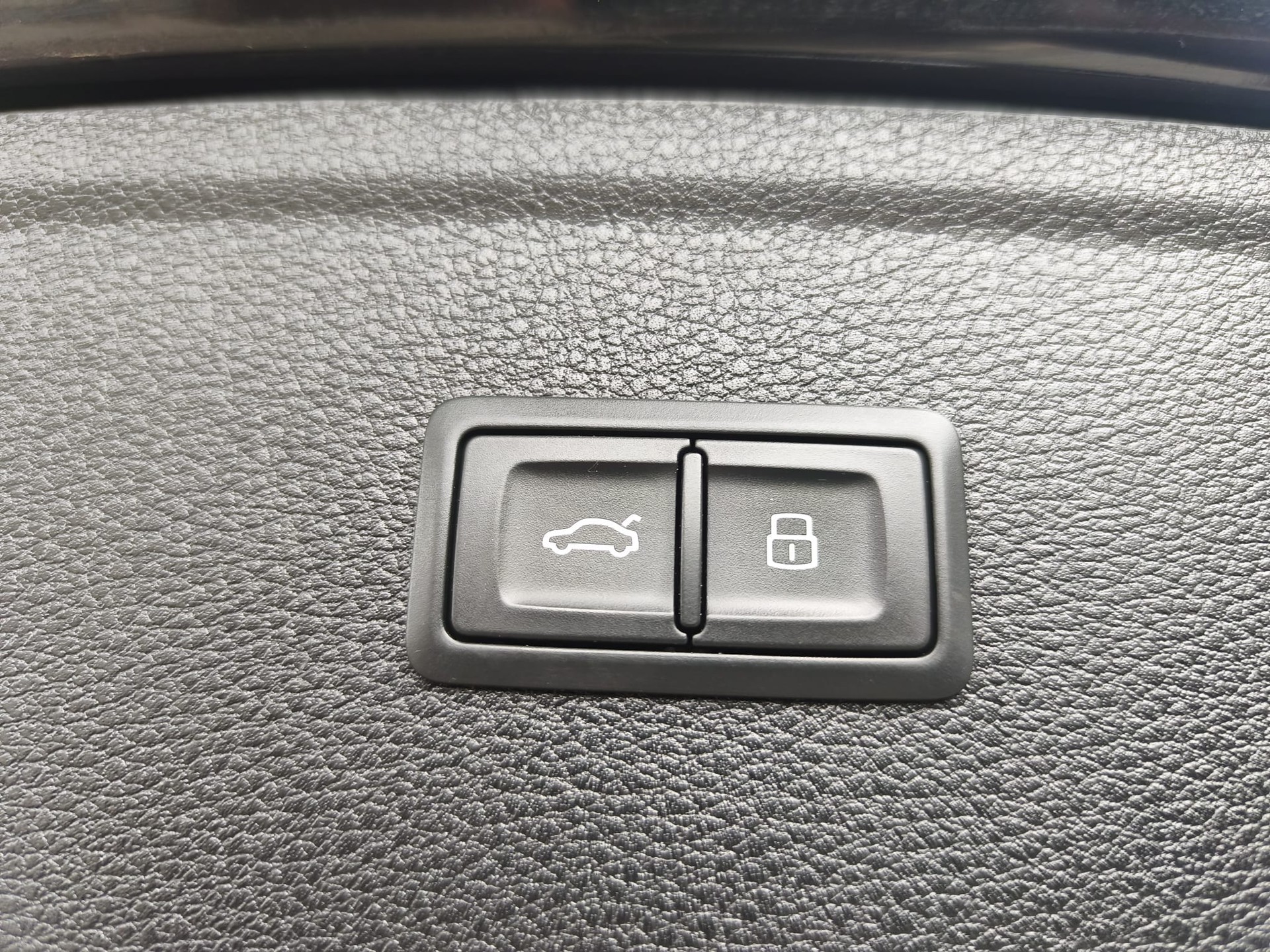 AUDI SQ5 TDI quattro tiptronic-image-17