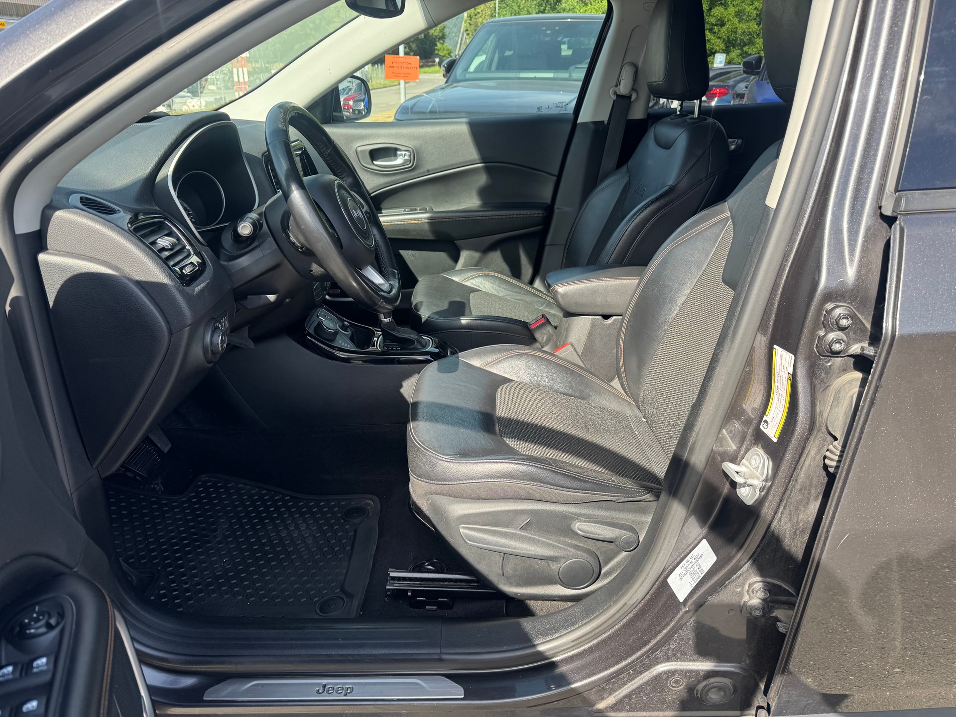 JEEP Compass 2.0CRD Limited AWD 9ATX-image-9